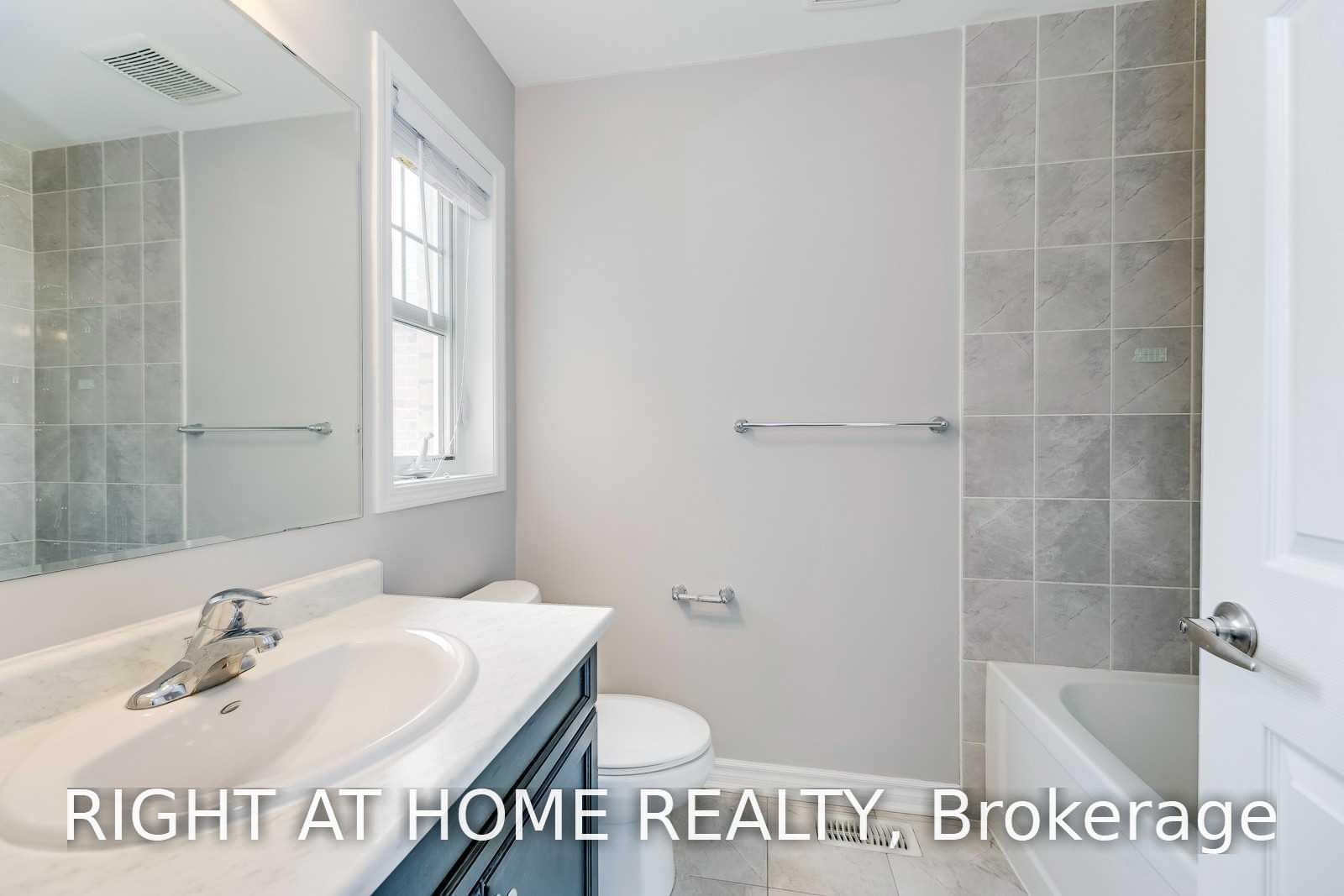 Photo 33 of Unit Upper, 455 Clarkson Gate, Milton, Ford — HOMEH
