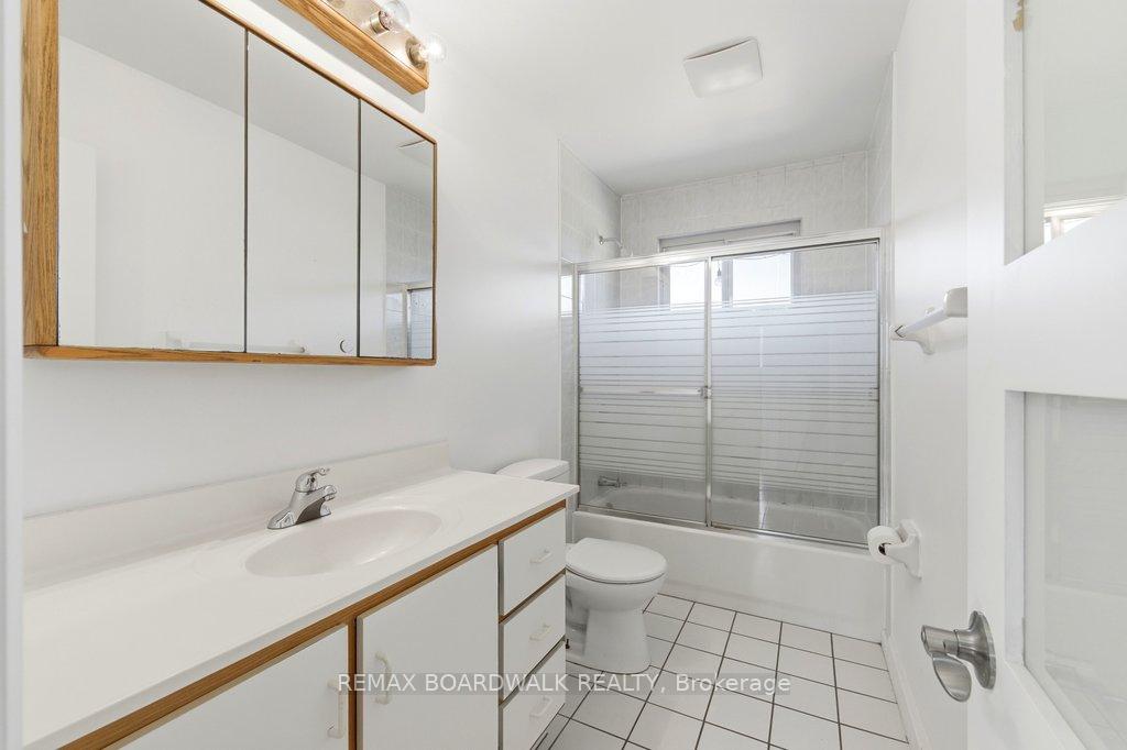 Photo 19 of 1279 Adirondack Drive, Ottawa, Kenson Park — HOMEH