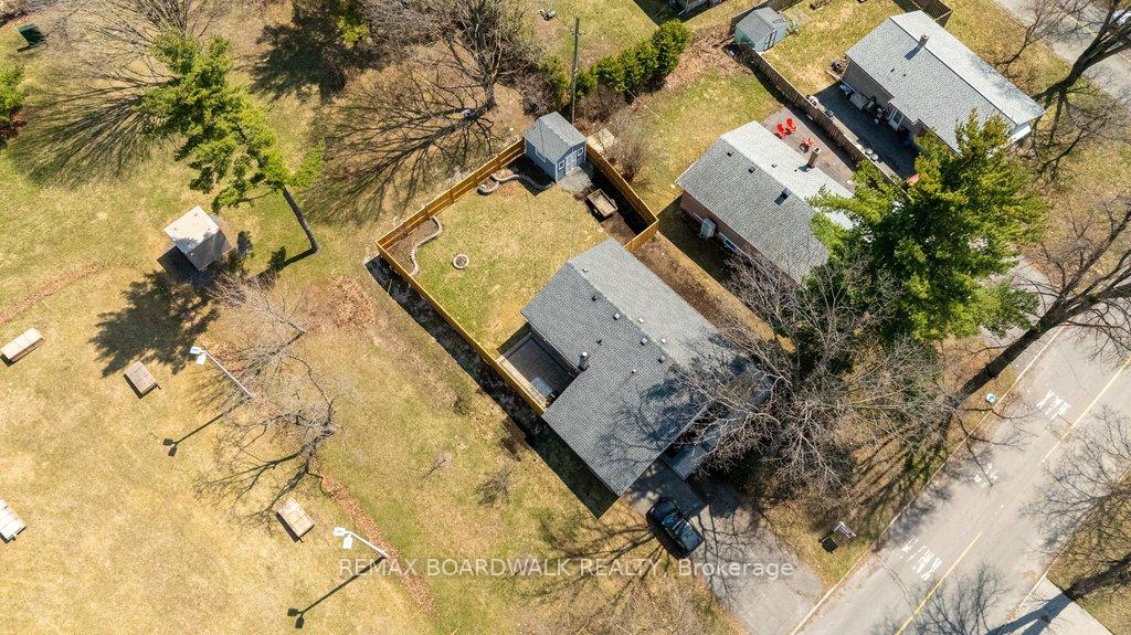 Photo 33 of 1279 Adirondack Drive, Ottawa, Kenson Park — HOMEH