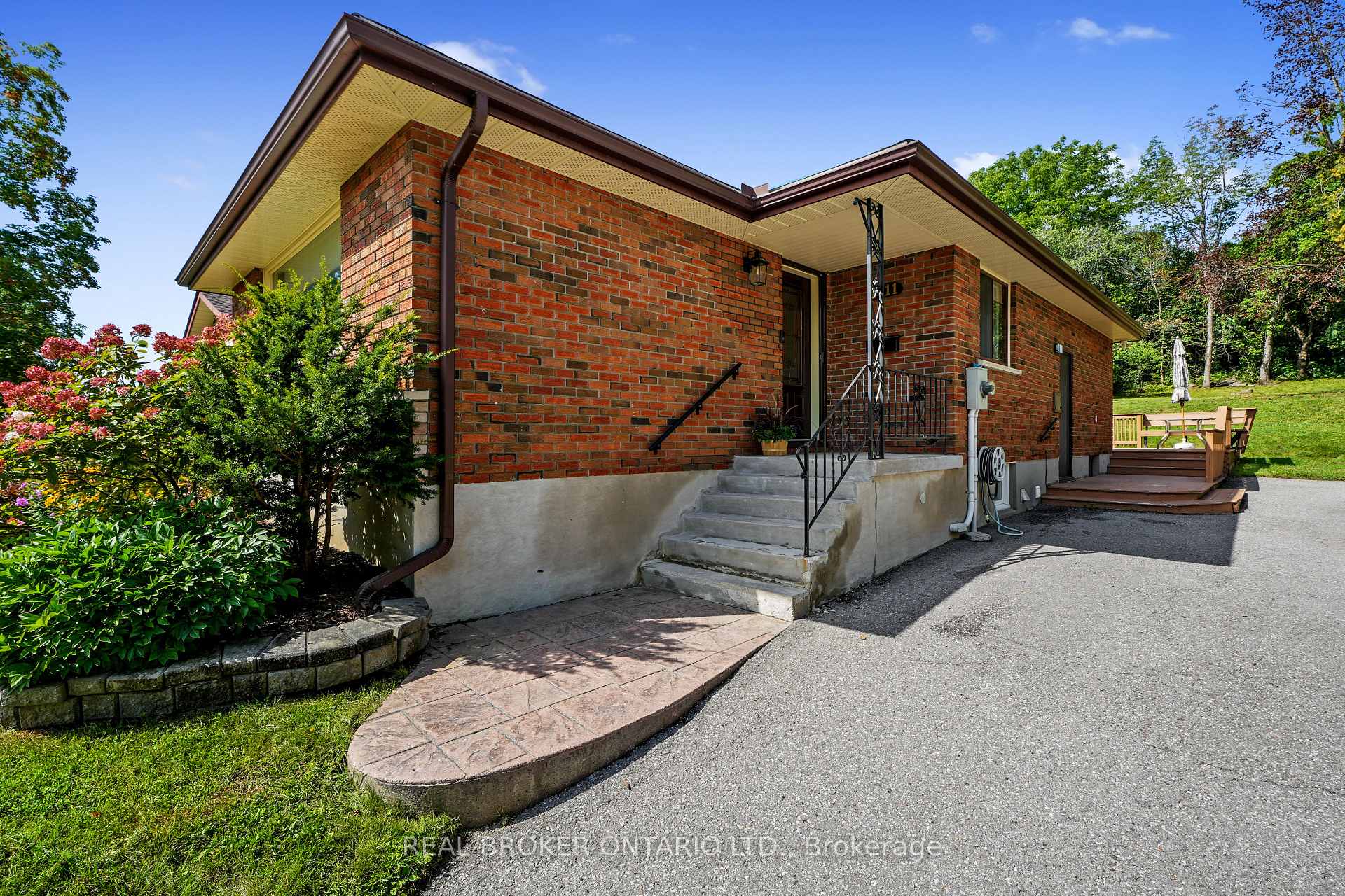 Photo 3 of 1311 Edmison Drive, Peterborough, Northcrest Ward 5 — HOMEH