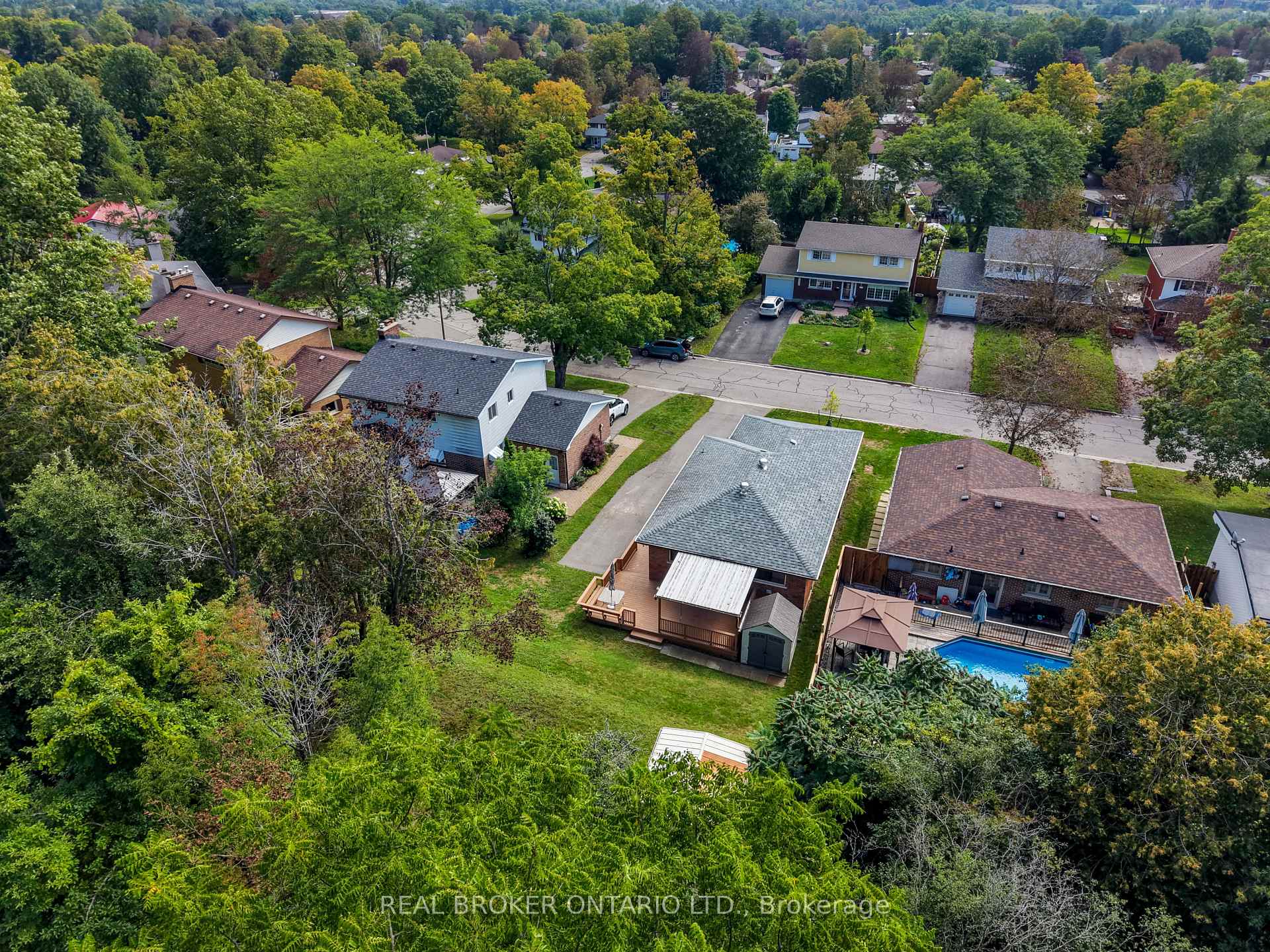 Photo 5 of 1311 Edmison Drive, Peterborough, Northcrest Ward 5 — HOMEH