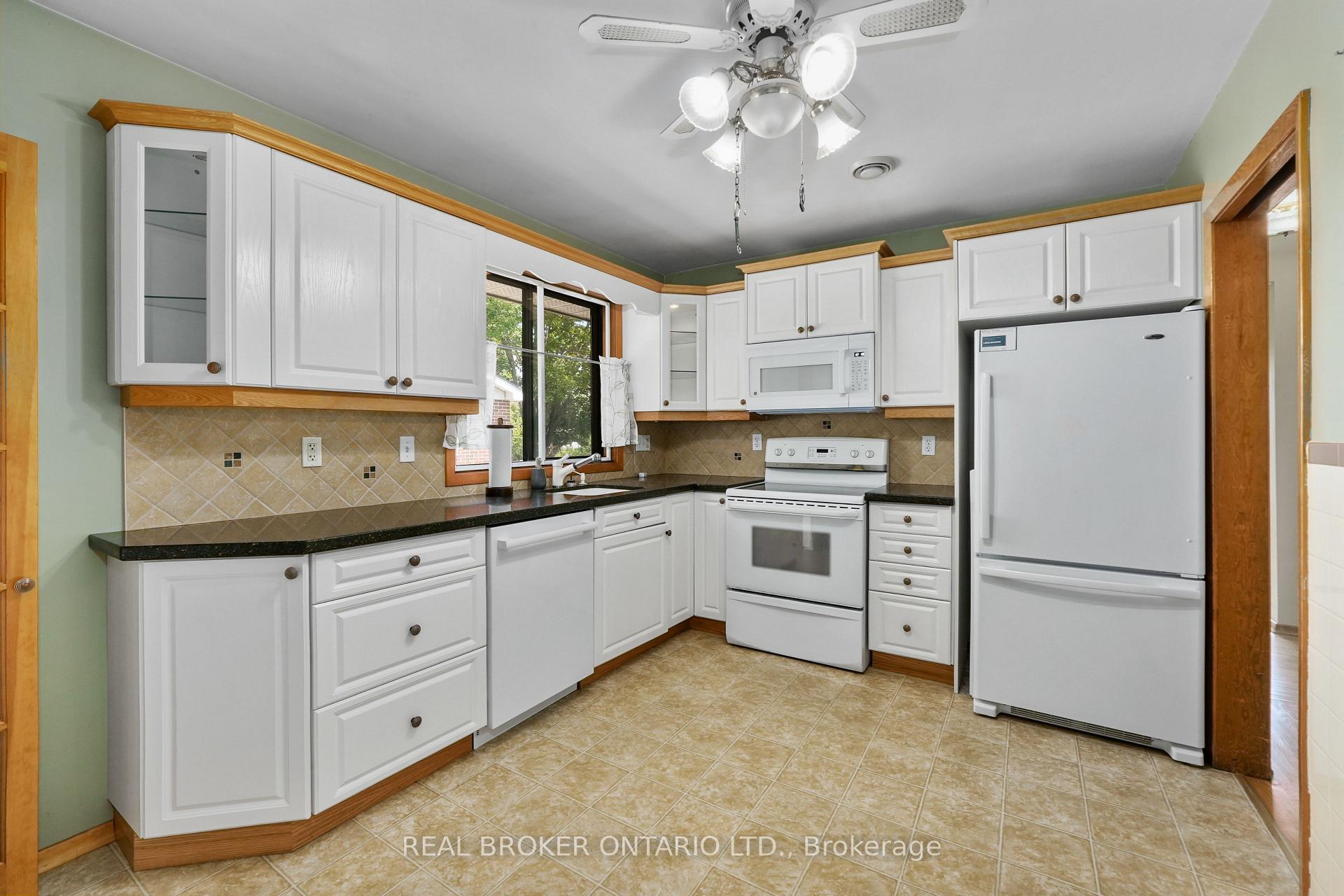 Photo 14 of 1311 Edmison Drive, Peterborough, Northcrest Ward 5 — HOMEH