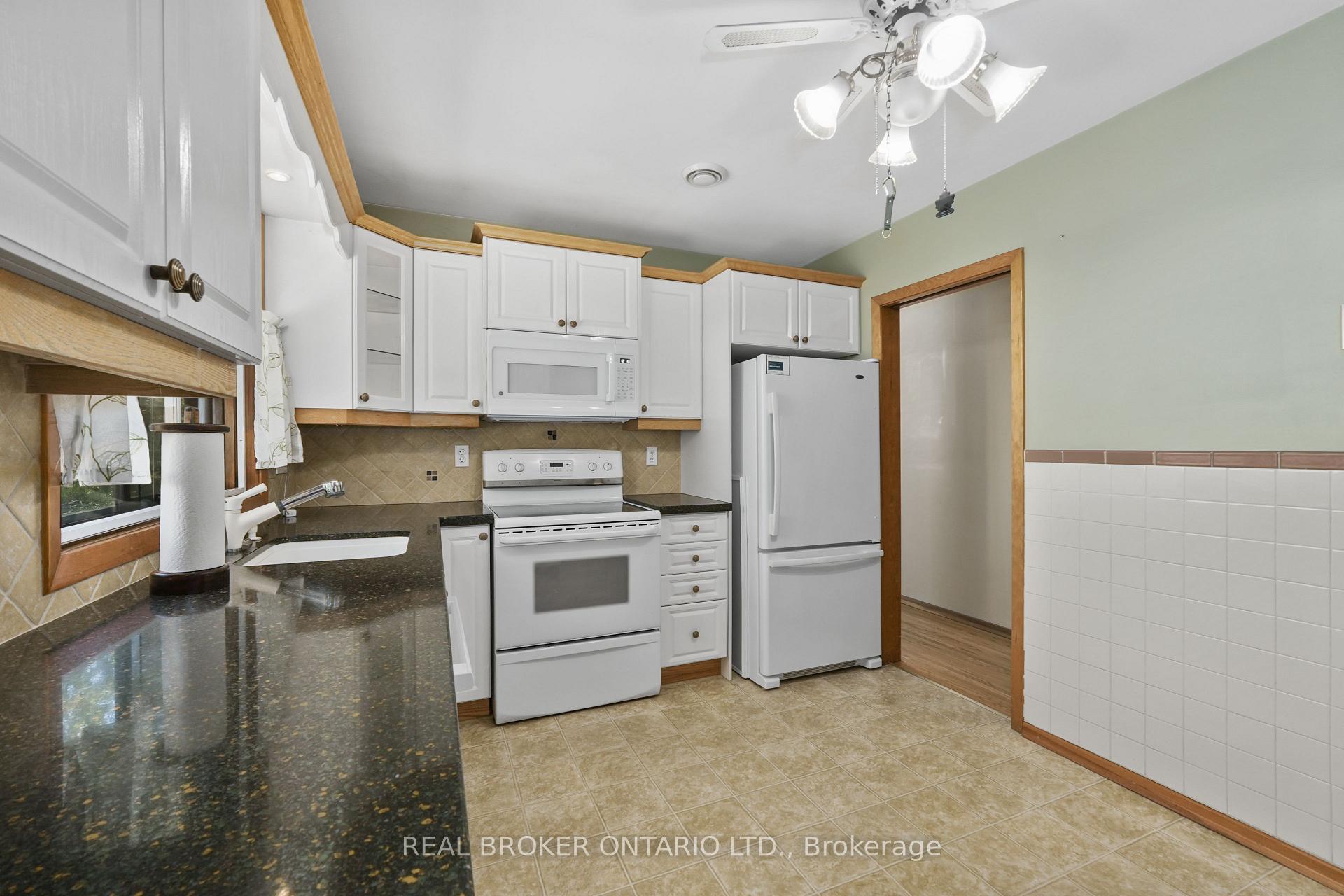 Photo 15 of 1311 Edmison Drive, Peterborough, Northcrest Ward 5 — HOMEH