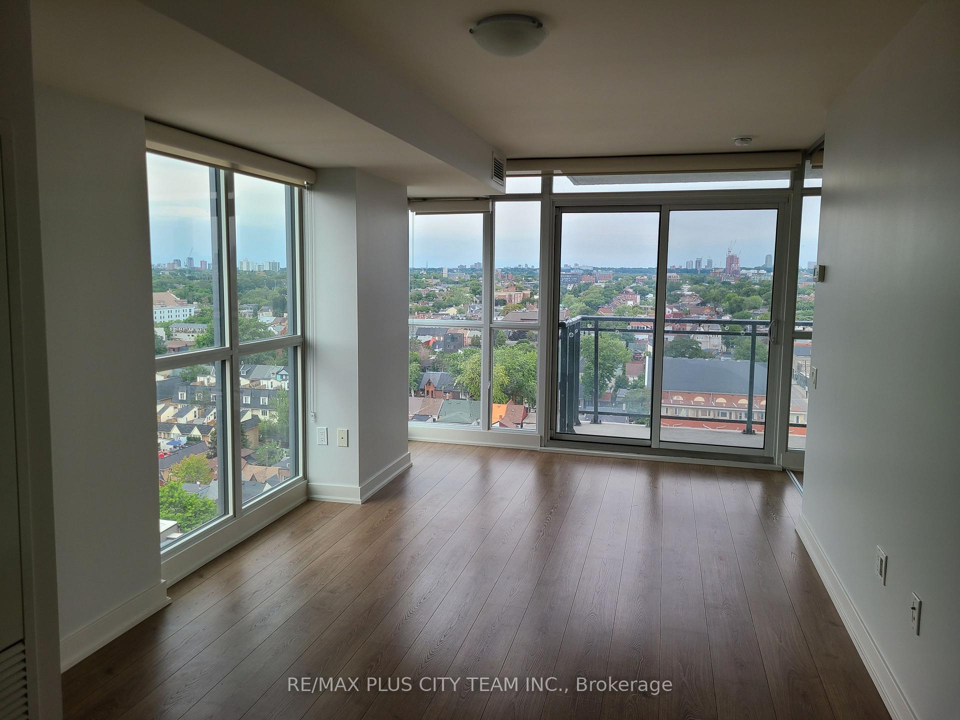Photo 3 of Unit 1502, 78 Tecumseth Street, Toronto, Niagara — HOMEH
