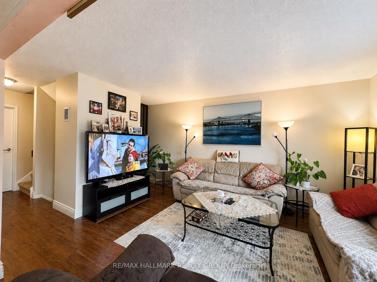 Photo 4 of Unit 163, 825 Cahill Drive W, Ottawa, Hunt Club — HOMEH