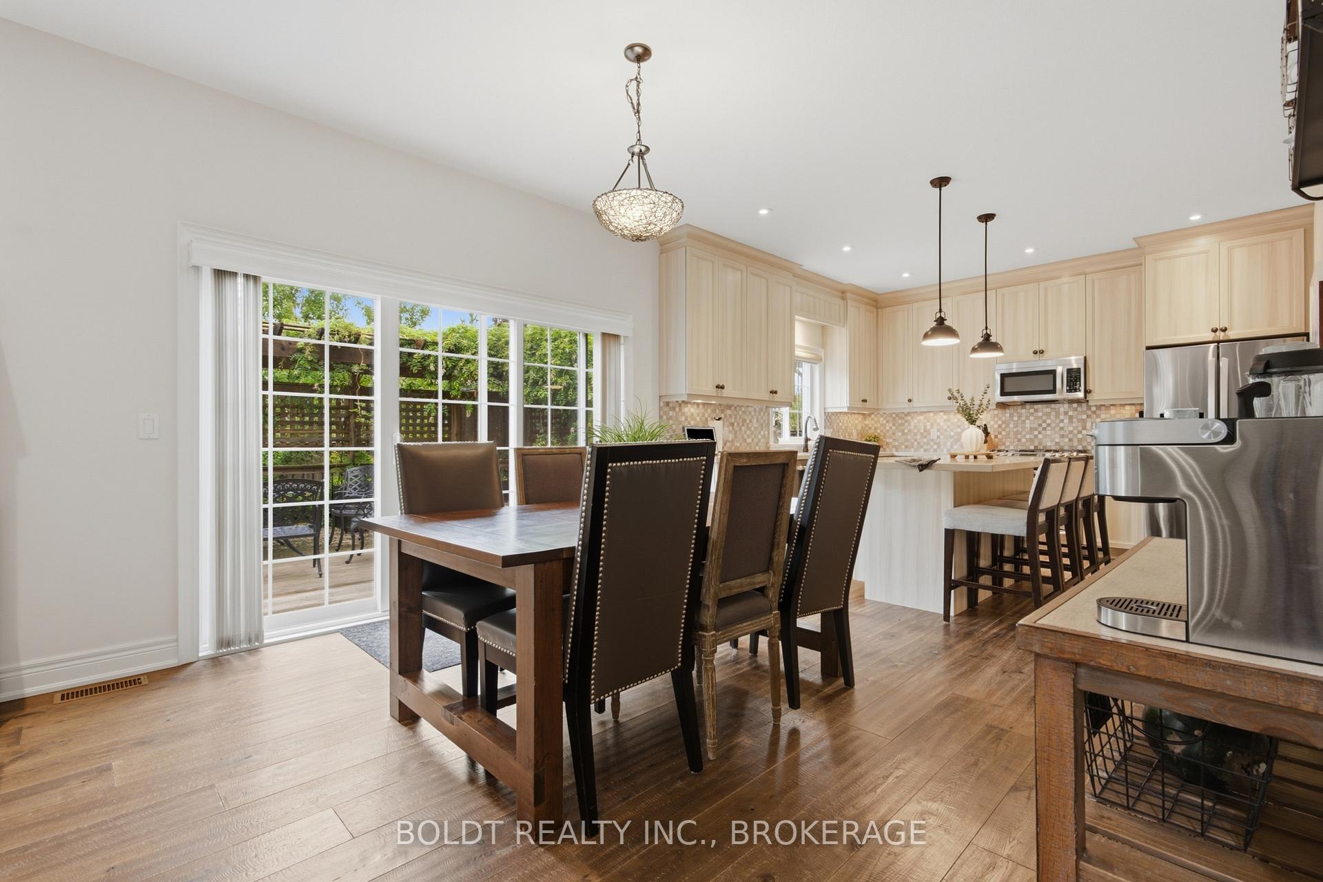 Photo 15 of 5 Gossen Drive, Niagara-on-the-Lake, Virgil — HOMEH