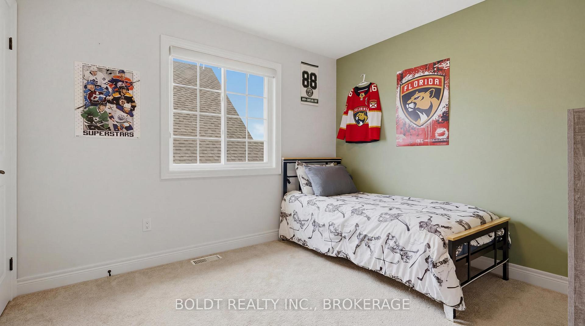 Photo 31 of 5 Gossen Drive, Niagara-on-the-Lake, Virgil — HOMEH