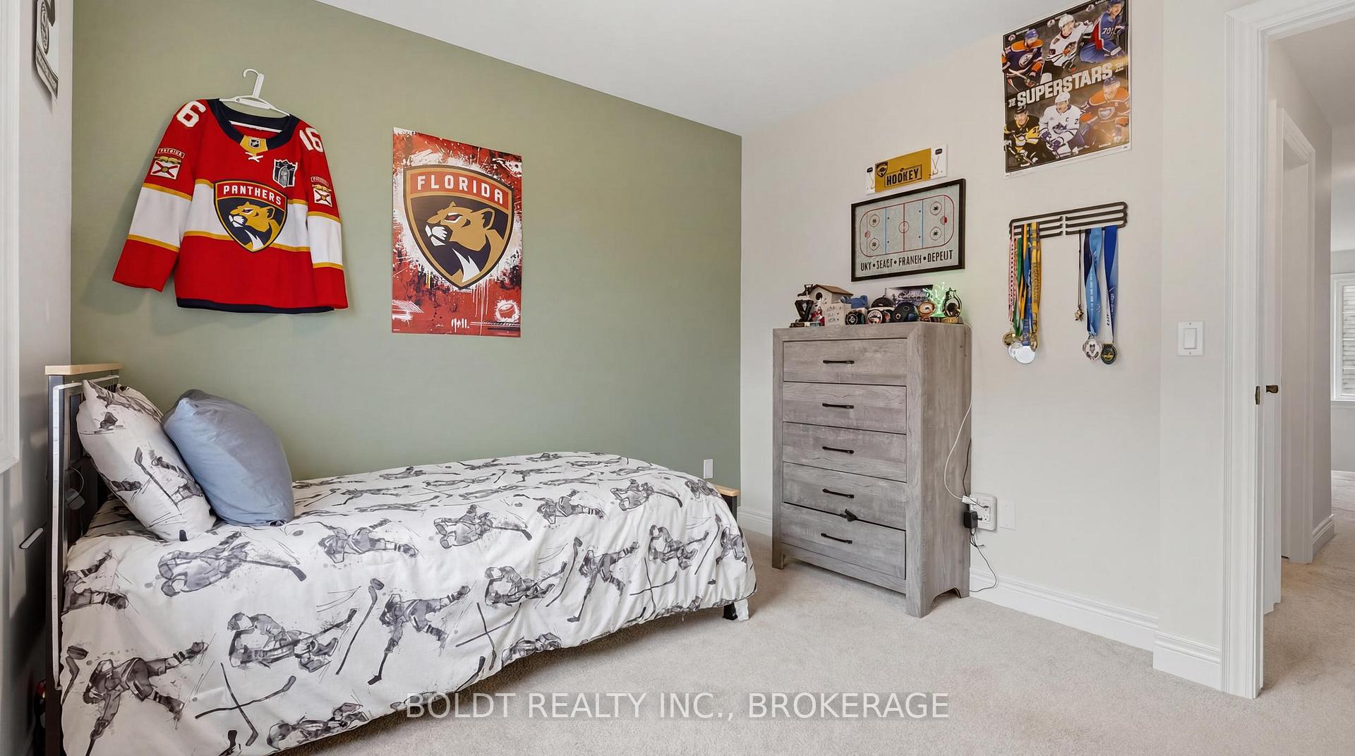 Photo 33 of 5 Gossen Drive, Niagara-on-the-Lake, Virgil — HOMEH