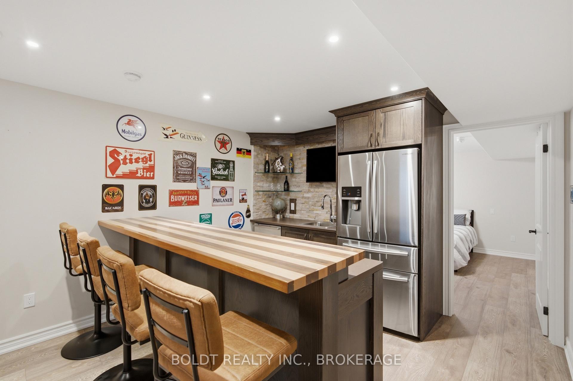 Photo 37 of 5 Gossen Drive, Niagara-on-the-Lake, Virgil — HOMEH