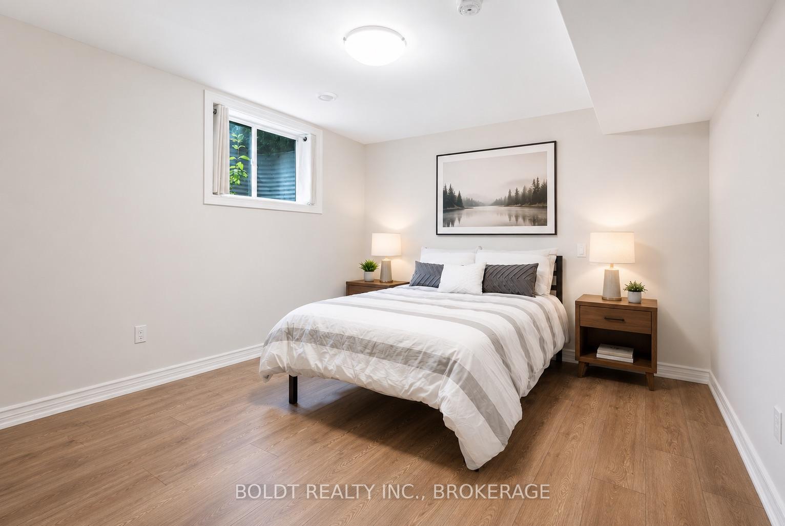 Photo 41 of 5 Gossen Drive, Niagara-on-the-Lake, Virgil — HOMEH