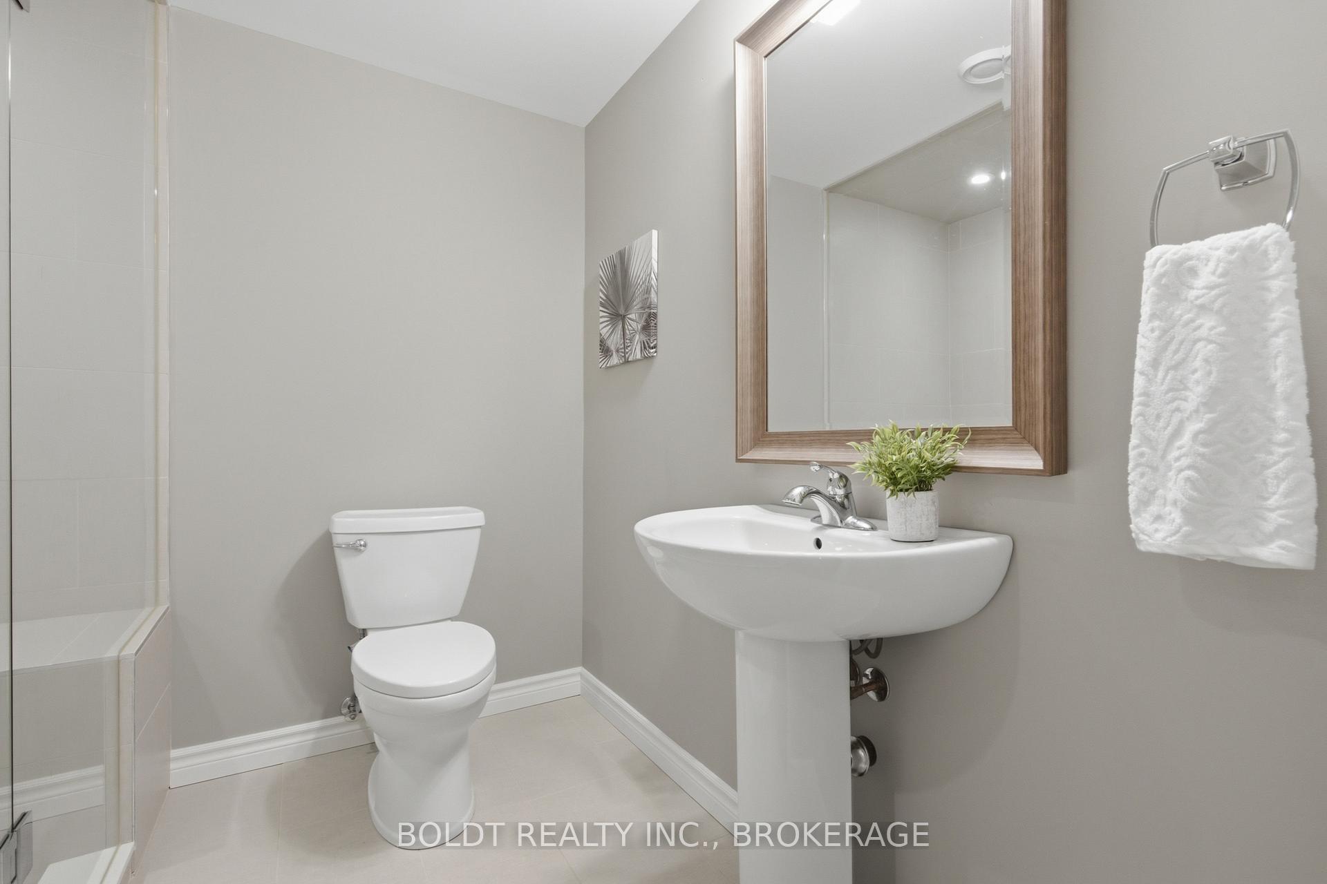 Photo 42 of 5 Gossen Drive, Niagara-on-the-Lake, Virgil — HOMEH