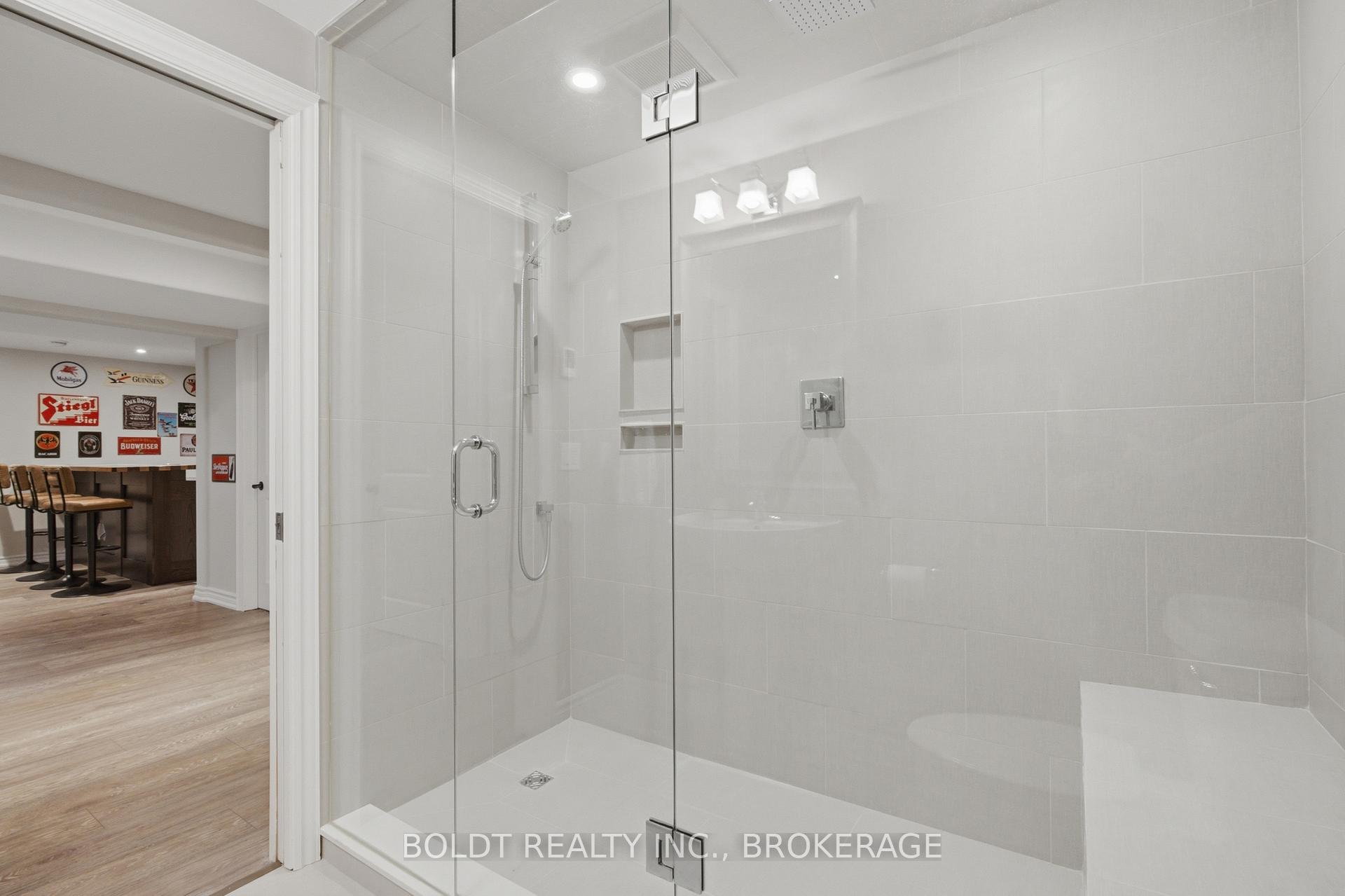 Photo 43 of 5 Gossen Drive, Niagara-on-the-Lake, Virgil — HOMEH