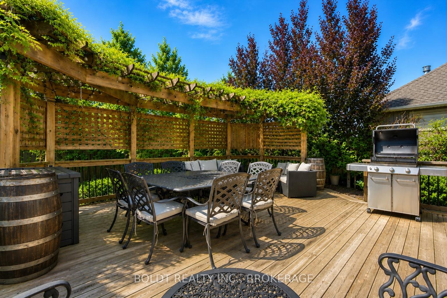 Photo 46 of 5 Gossen Drive, Niagara-on-the-Lake, Virgil — HOMEH
