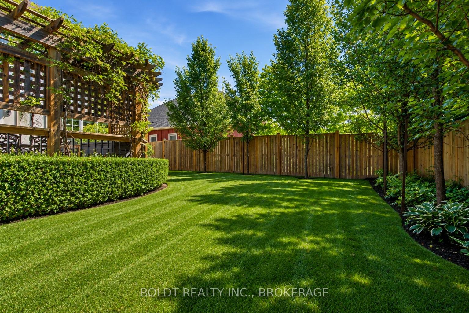 Photo 51 of 5 Gossen Drive, Niagara-on-the-Lake, Virgil — HOMEH