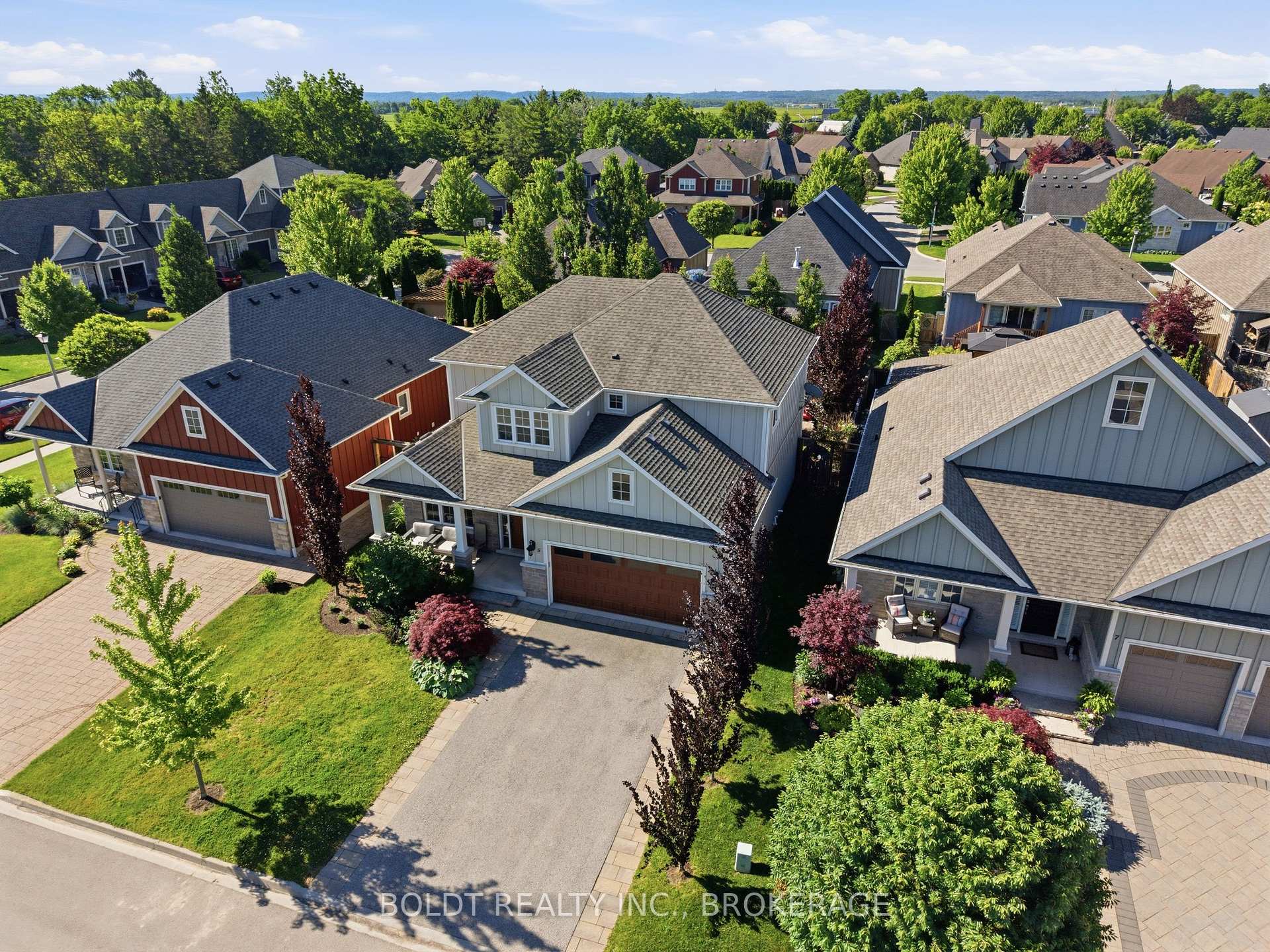 Photo 55 of 5 Gossen Drive, Niagara-on-the-Lake, Virgil — HOMEH