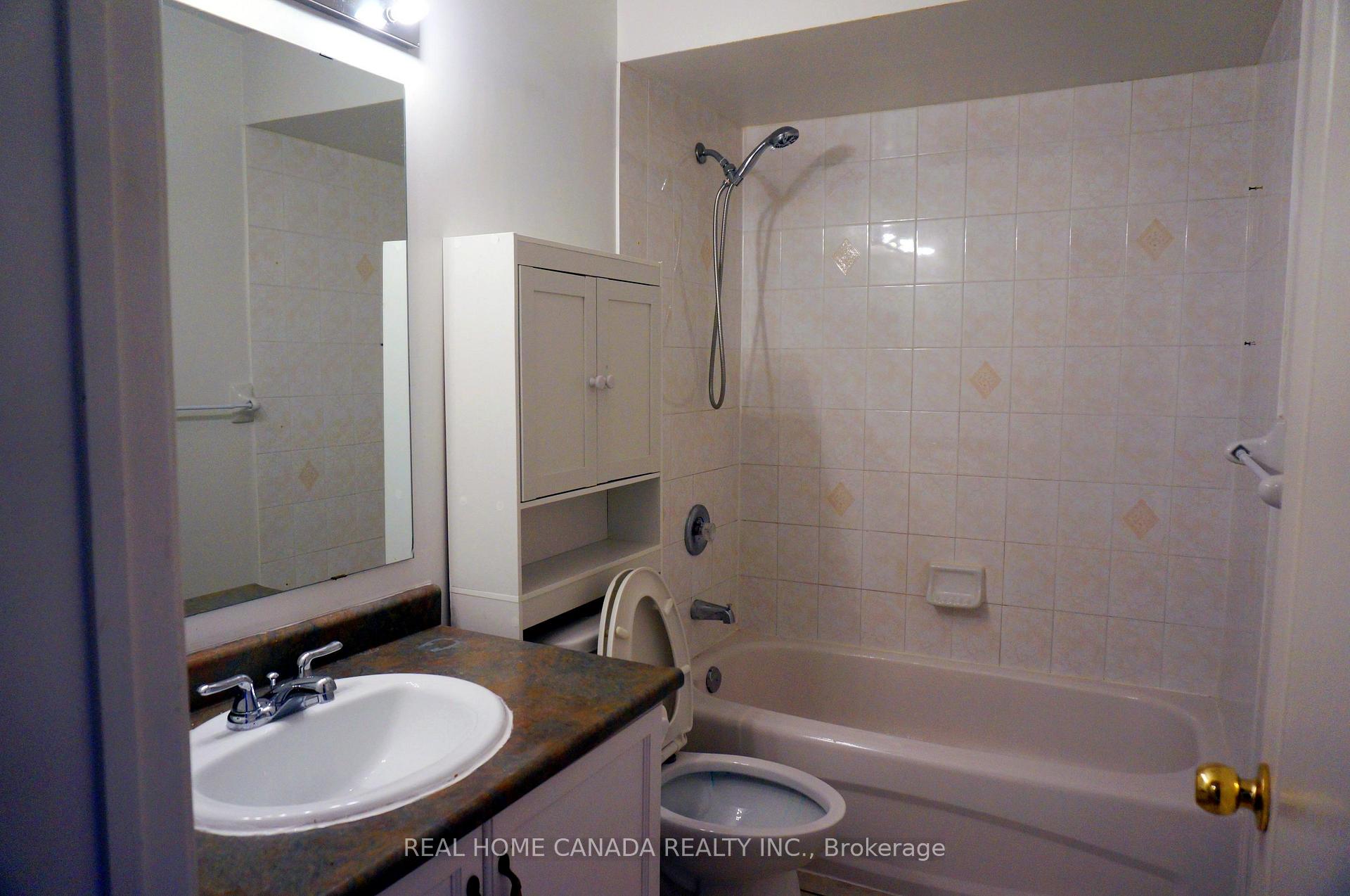Photo 9 of Unit 54, 80 Acorn Place, Mississauga, Hurontario — HOMEH