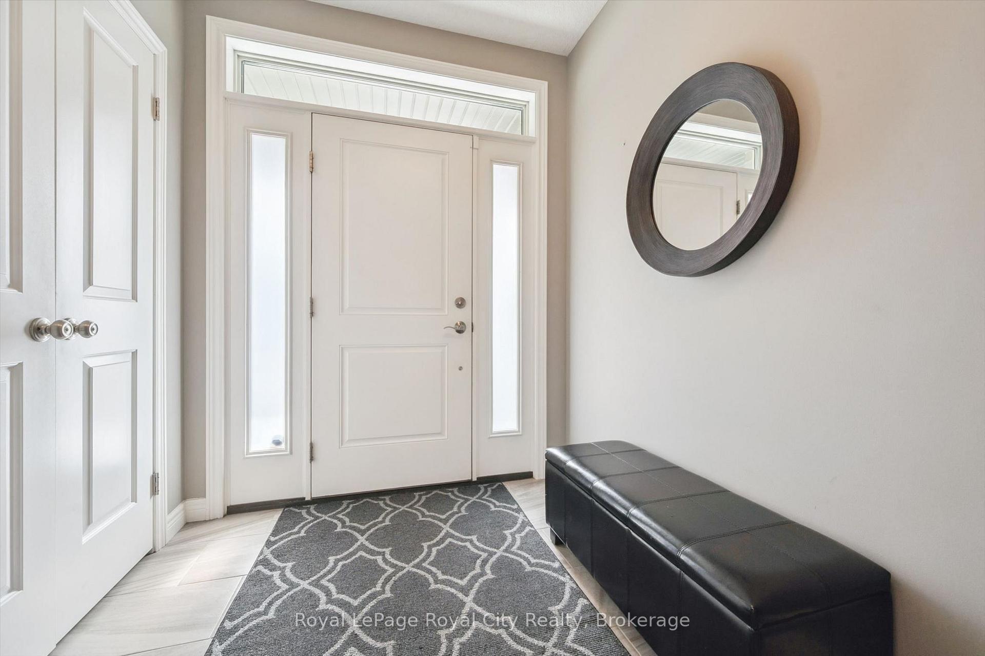 Photo 4 of 179 Dallan Drive, Guelph, Pineridge/Westminster Woods — HOMEH