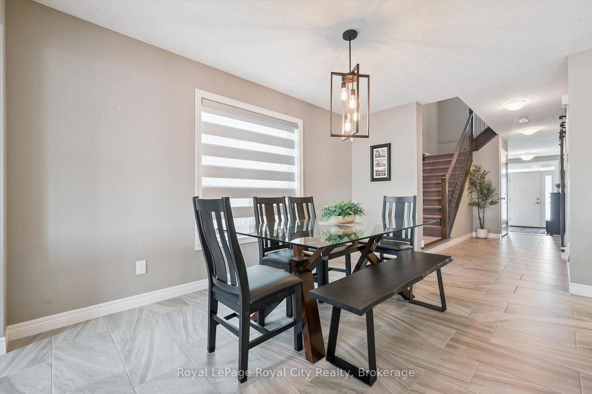 Photo 5 of 179 Dallan Drive, Guelph, Pineridge/Westminster Woods — HOMEH