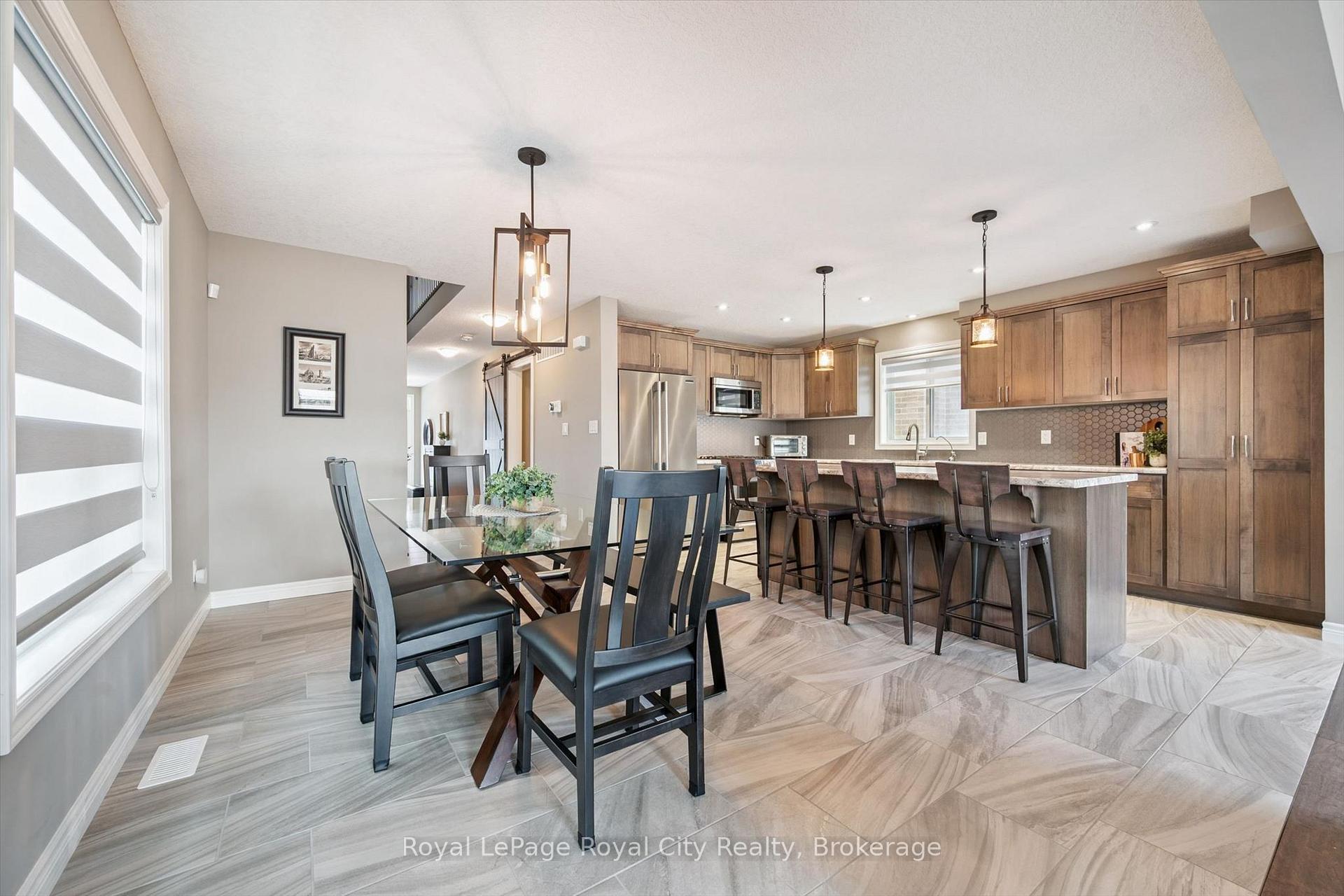 Photo 6 of 179 Dallan Drive, Guelph, Pineridge/Westminster Woods — HOMEH