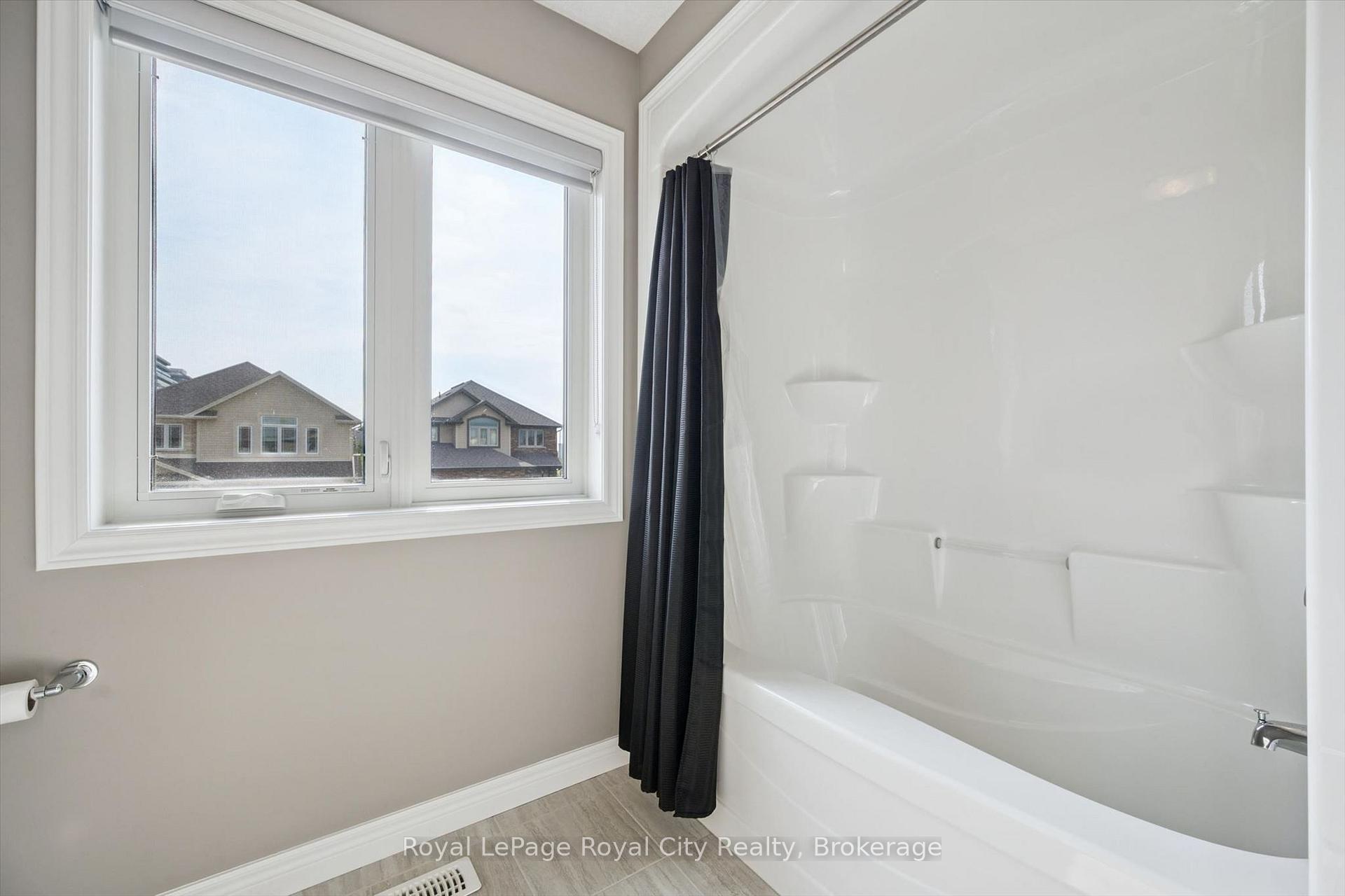 Photo 21 of 179 Dallan Drive, Guelph, Pineridge/Westminster Woods — HOMEH