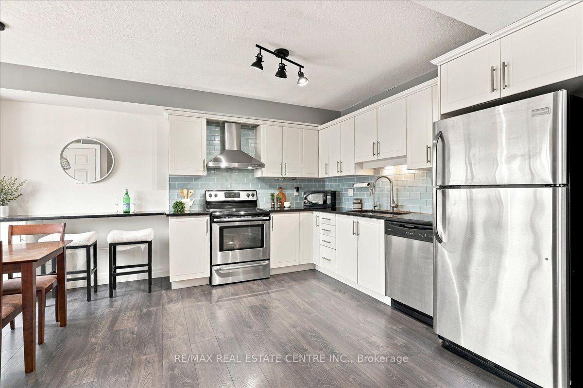 Photo 5 of Unit 403, 1522 King Street E, Kitchener, Eastwood — HOMEH