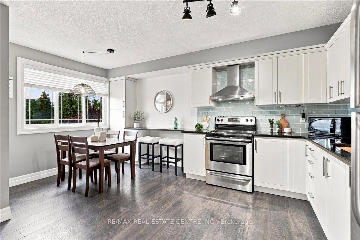 Photo 6 of Unit 403, 1522 King Street E, Kitchener, Eastwood — HOMEH