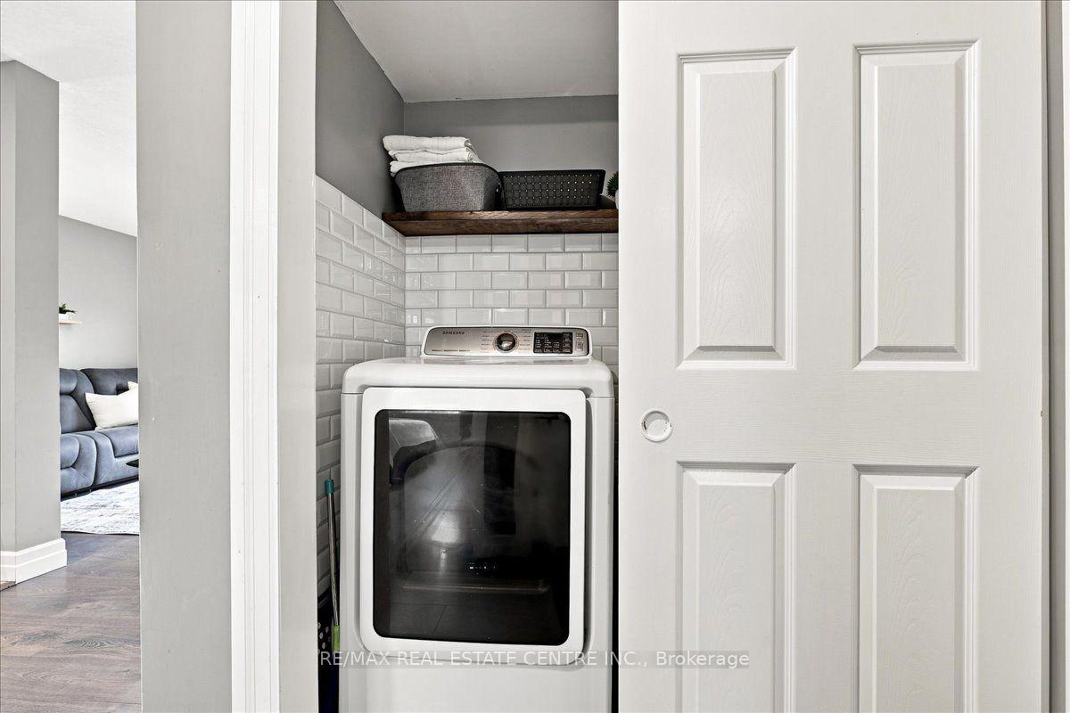 Photo 19 of Unit 403, 1522 King Street E, Kitchener, Eastwood — HOMEH