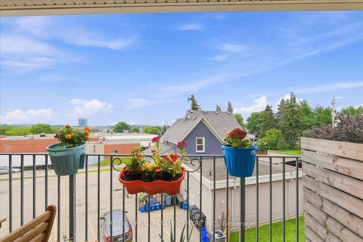 Photo 21 of Unit 403, 1522 King Street E, Kitchener, Eastwood — HOMEH