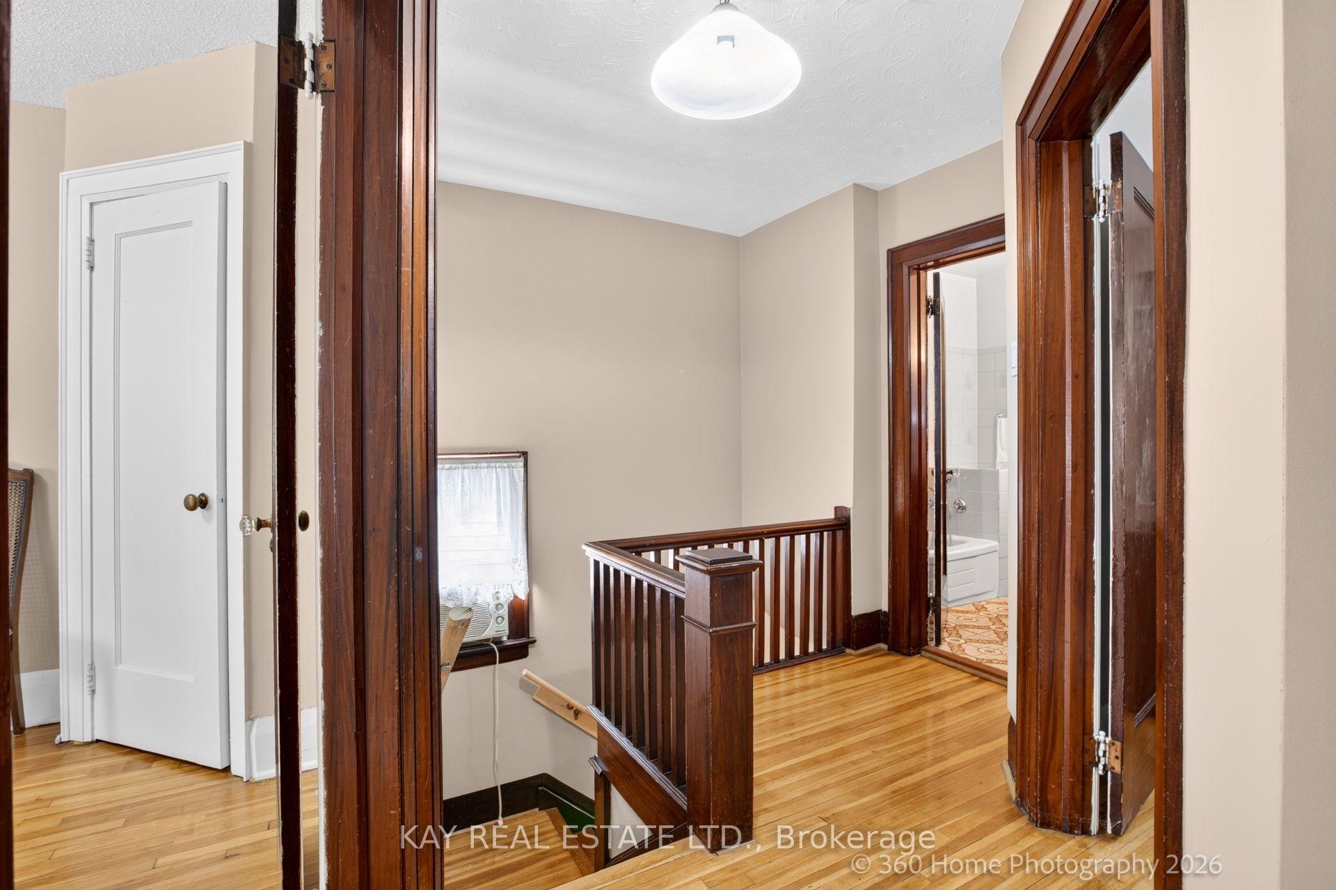 Photo 19 of 59 Cherrywood Avenue, Toronto, Humewood-Cedarvale — HOMEH
