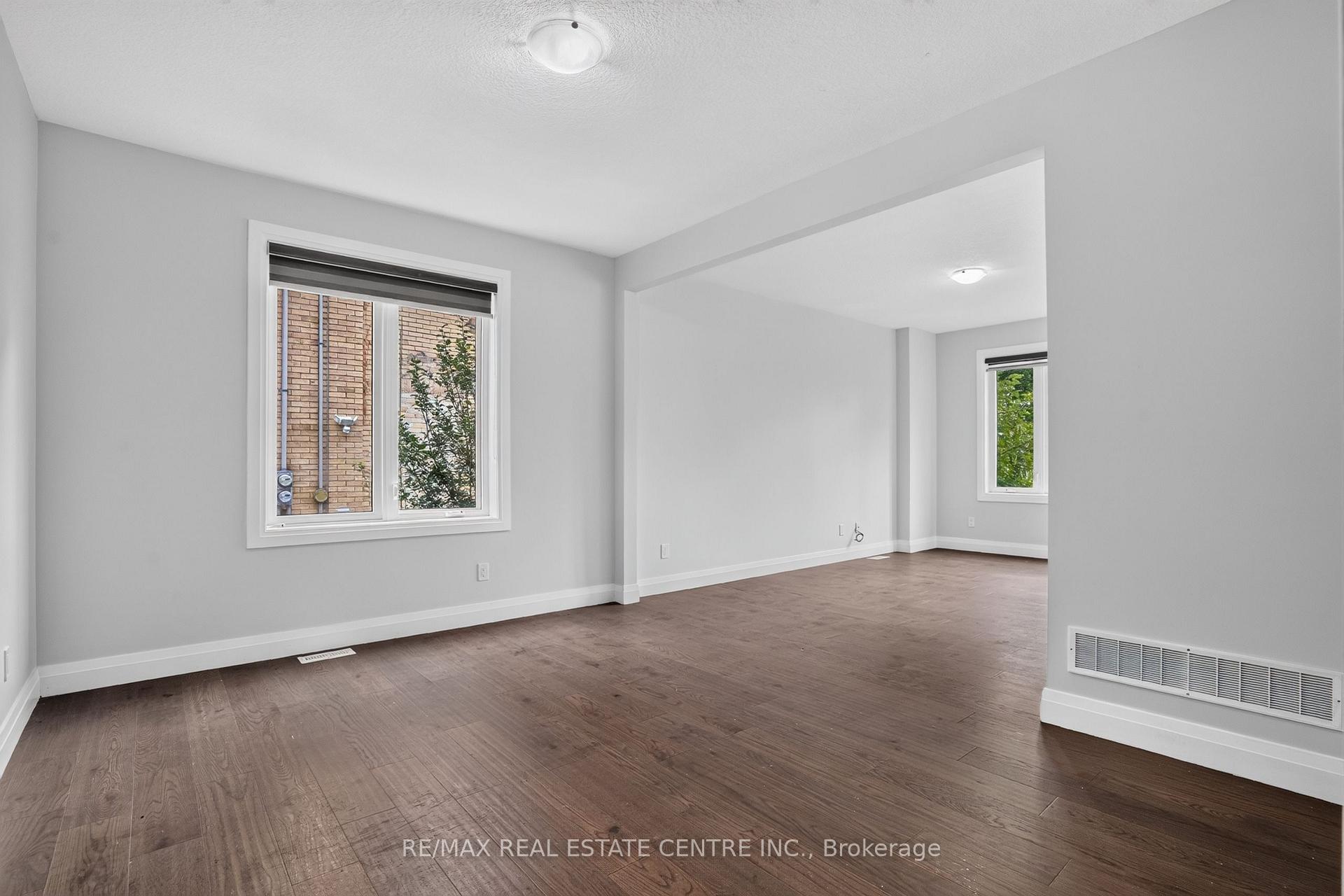Photo 8 of 124 King Street E, Ingersoll, Ingersoll - South — HOMEH