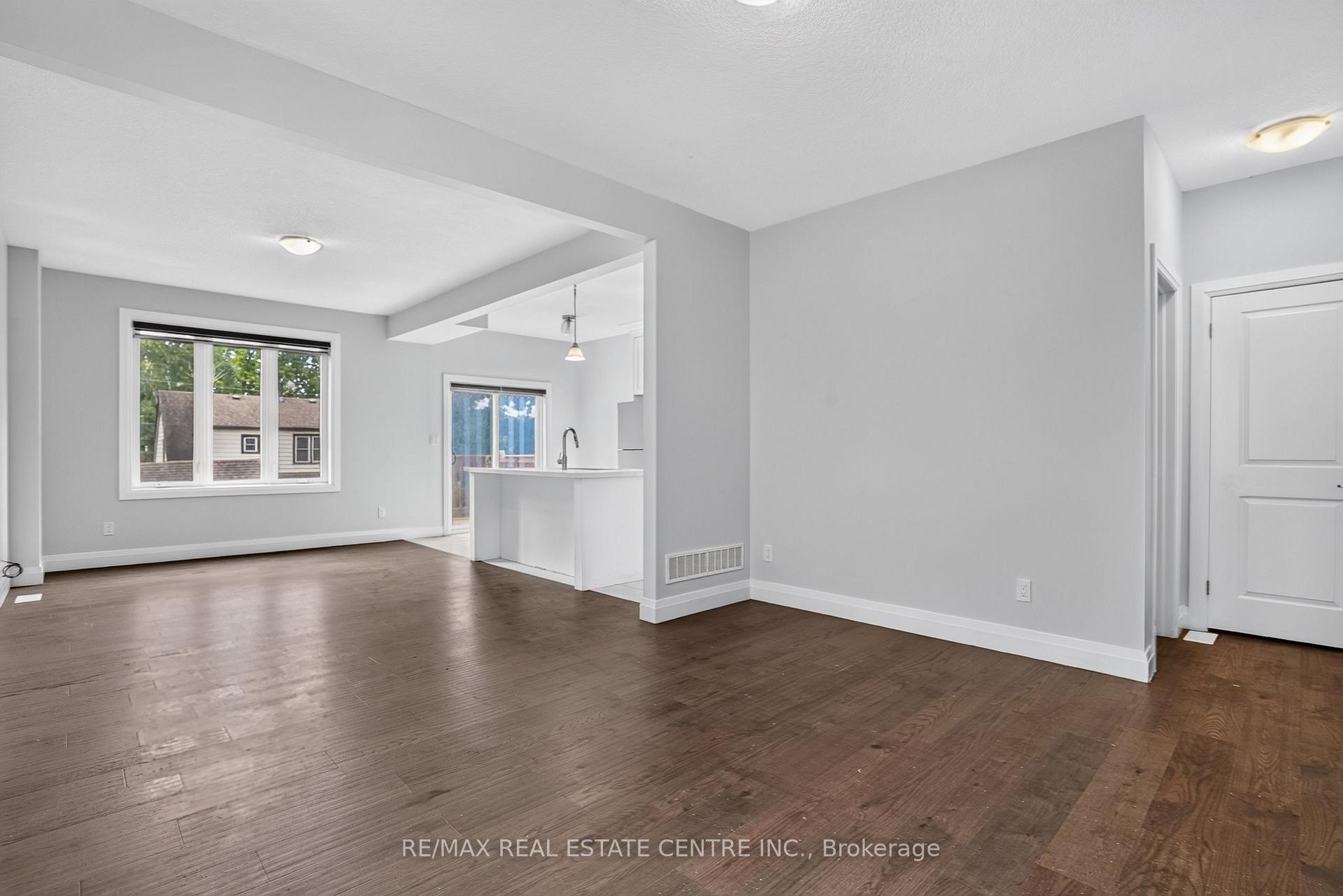 Photo 11 of 124 King Street E, Ingersoll, Ingersoll - South — HOMEH