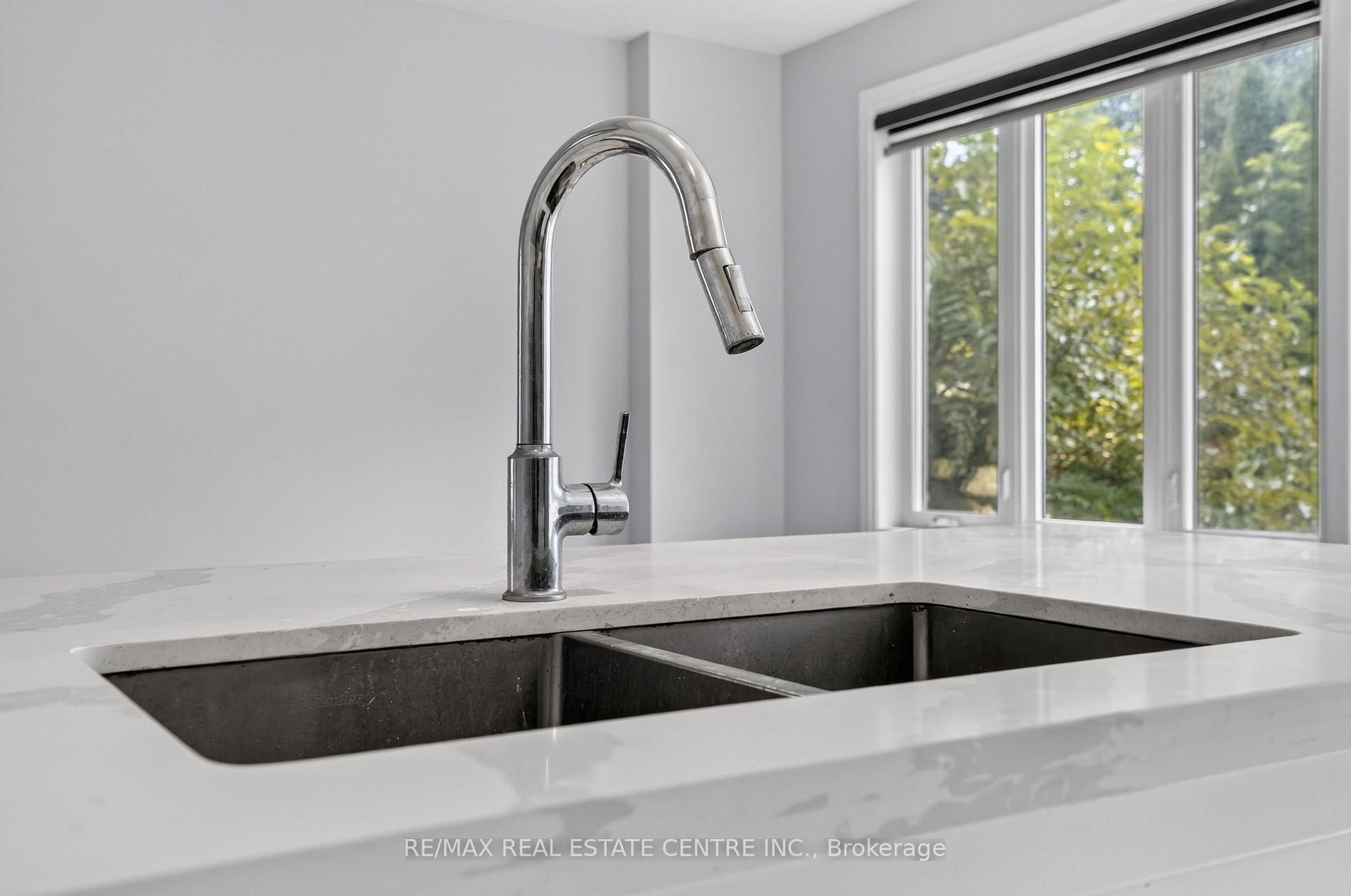 Photo 20 of 124 King Street E, Ingersoll, Ingersoll - South — HOMEH