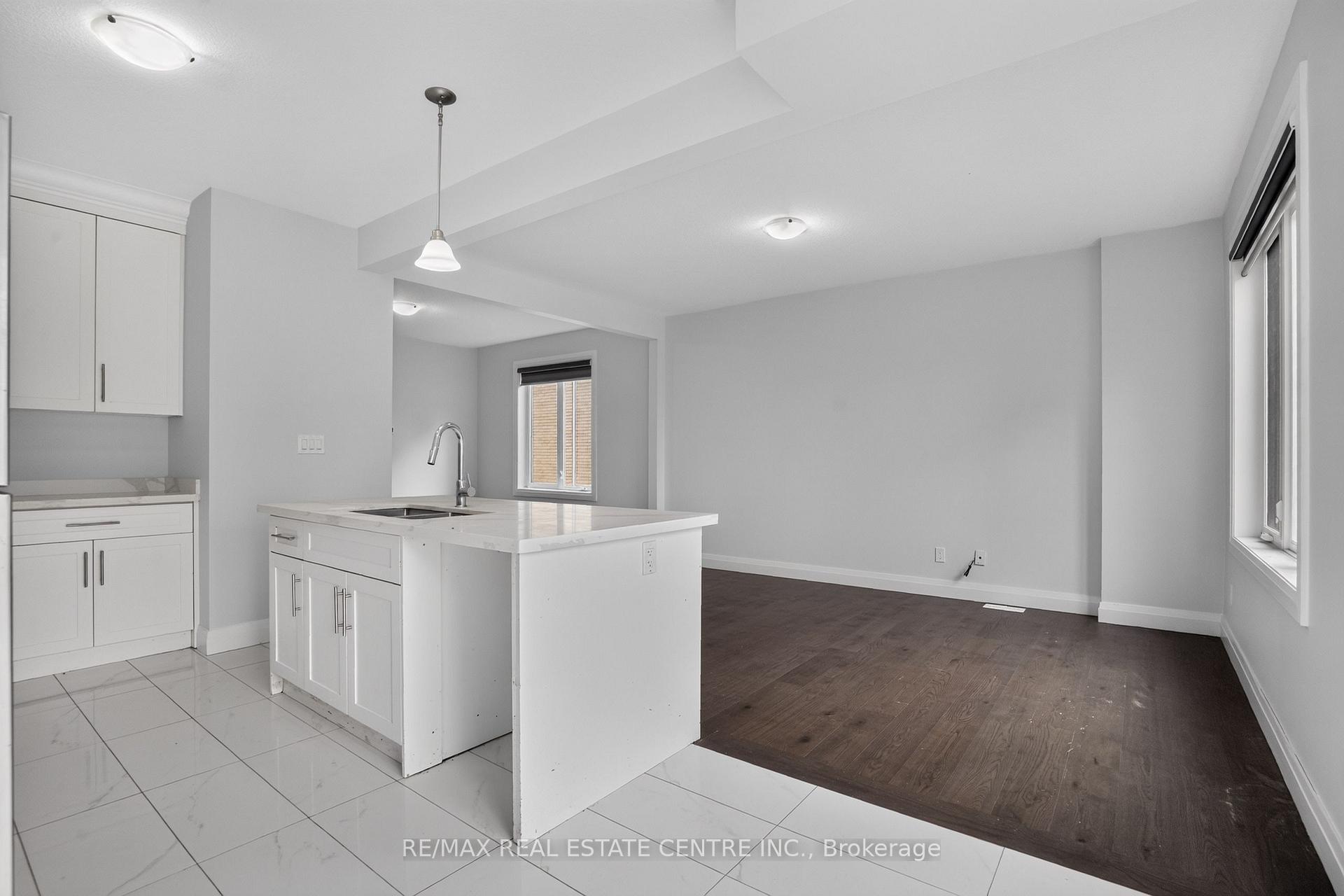 Photo 22 of 124 King Street E, Ingersoll, Ingersoll - South — HOMEH