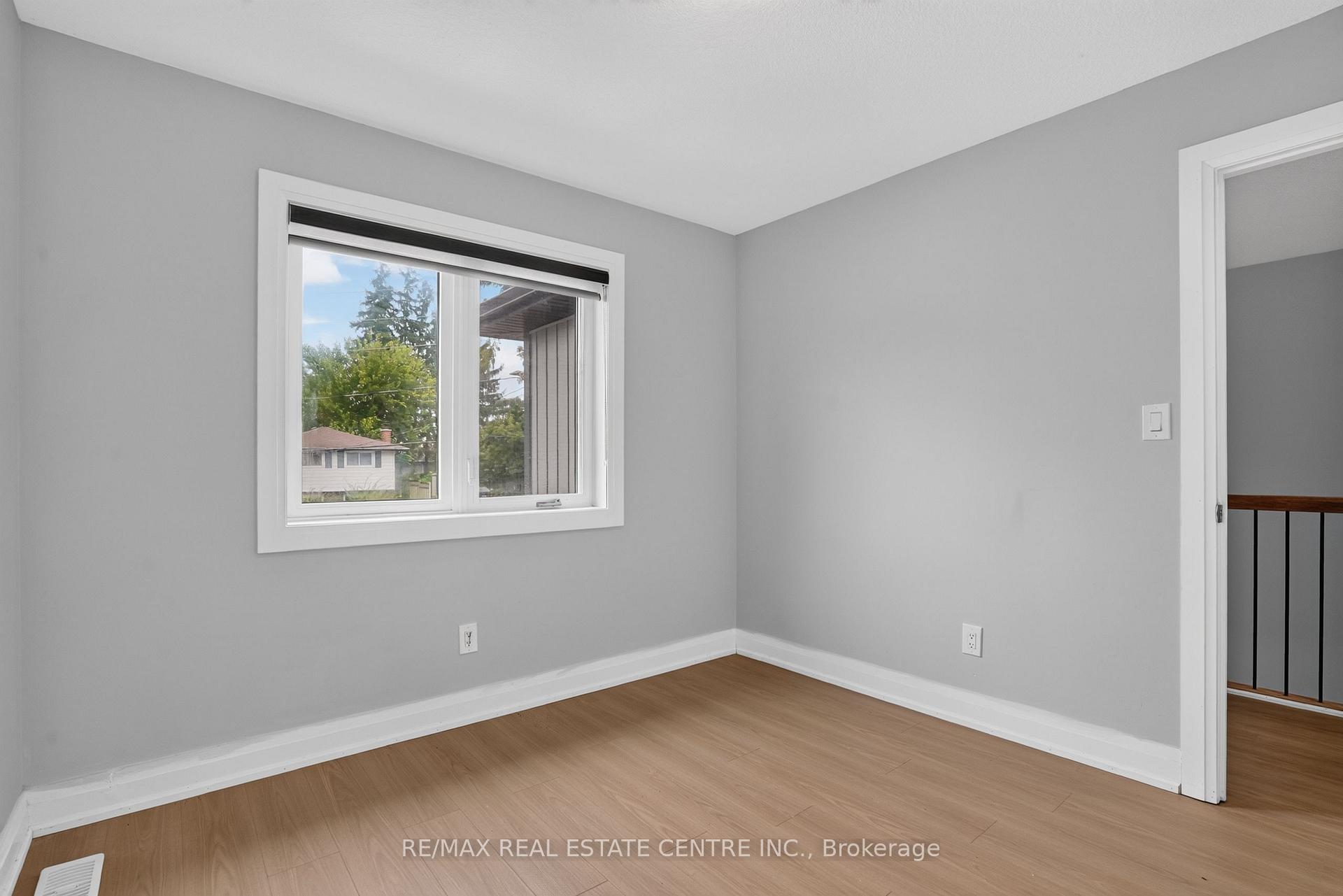 Photo 37 of 124 King Street E, Ingersoll, Ingersoll - South — HOMEH