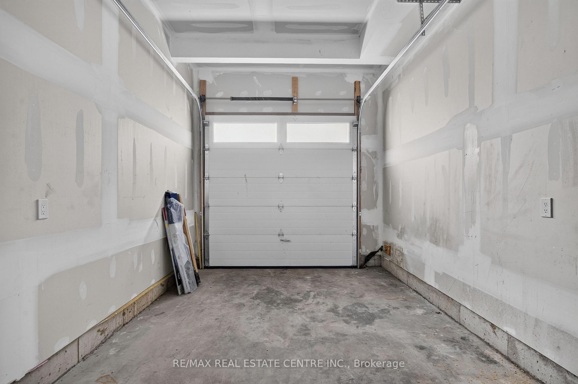 Photo 45 of 124 King Street E, Ingersoll, Ingersoll - South — HOMEH