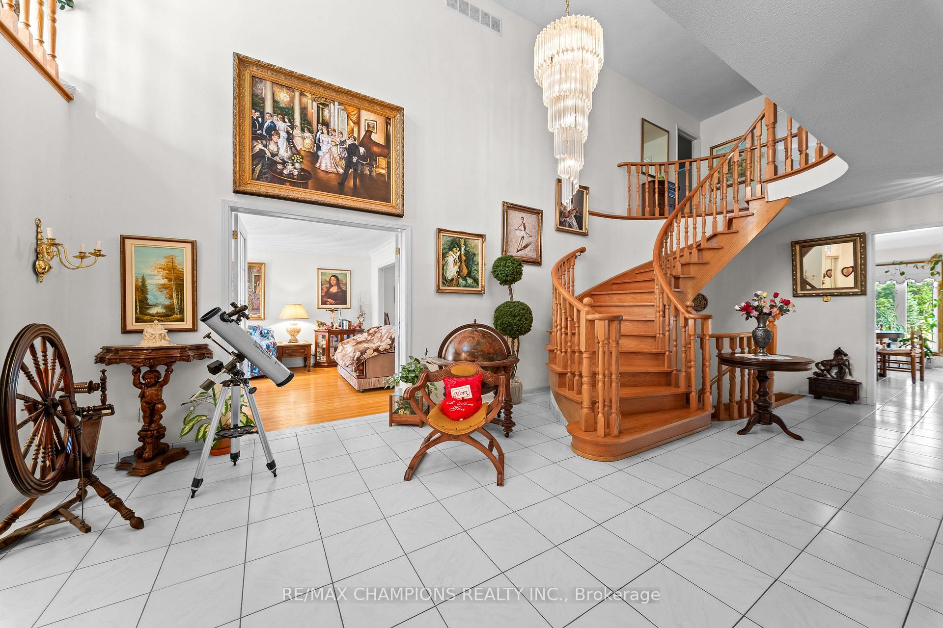 Photo 8 of 4047 Countryside Drive, Brampton, Toronto Gore Rural Estate — HOMEH