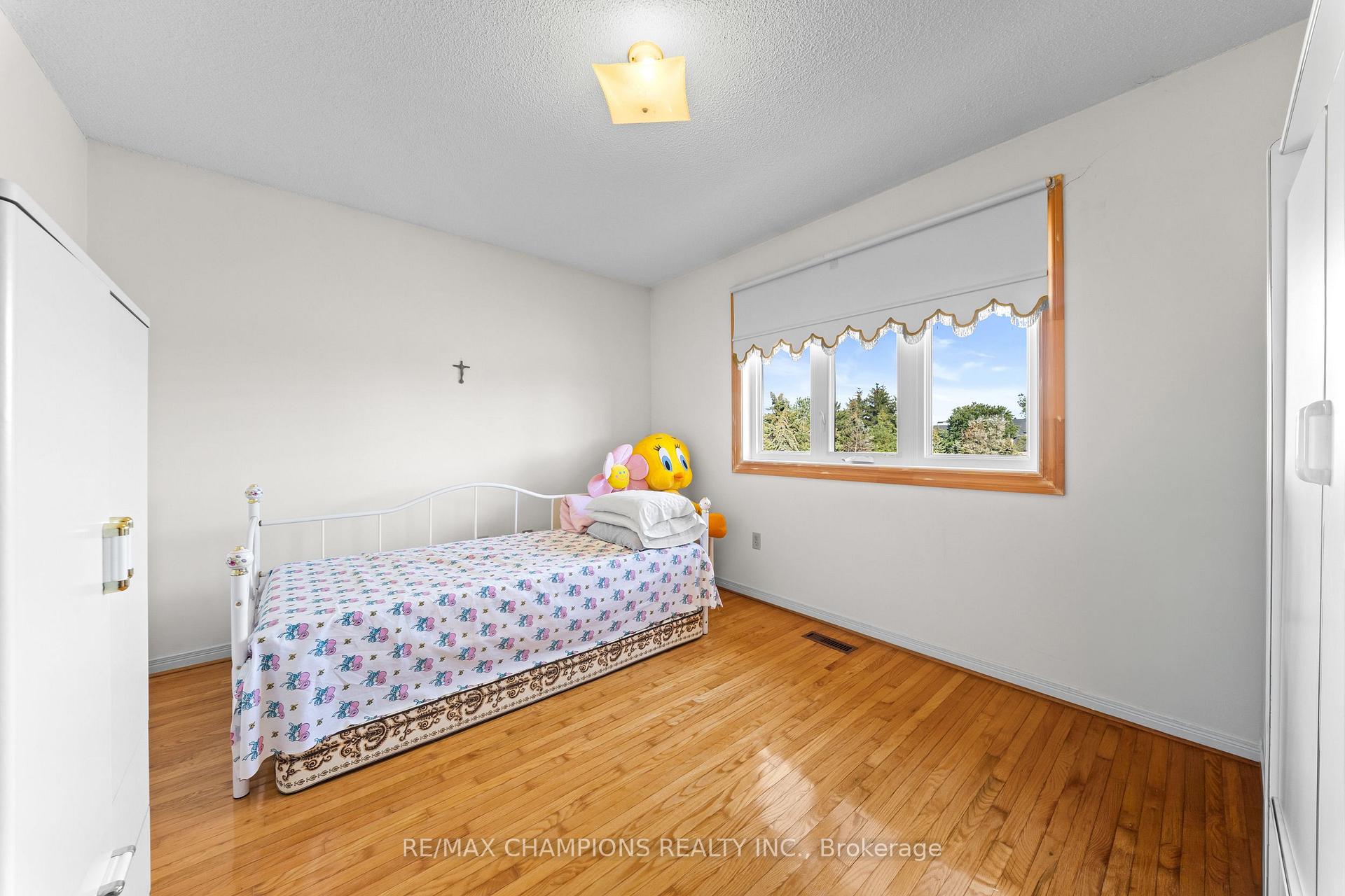 Photo 37 of 4047 Countryside Drive, Brampton, Toronto Gore Rural Estate — HOMEH