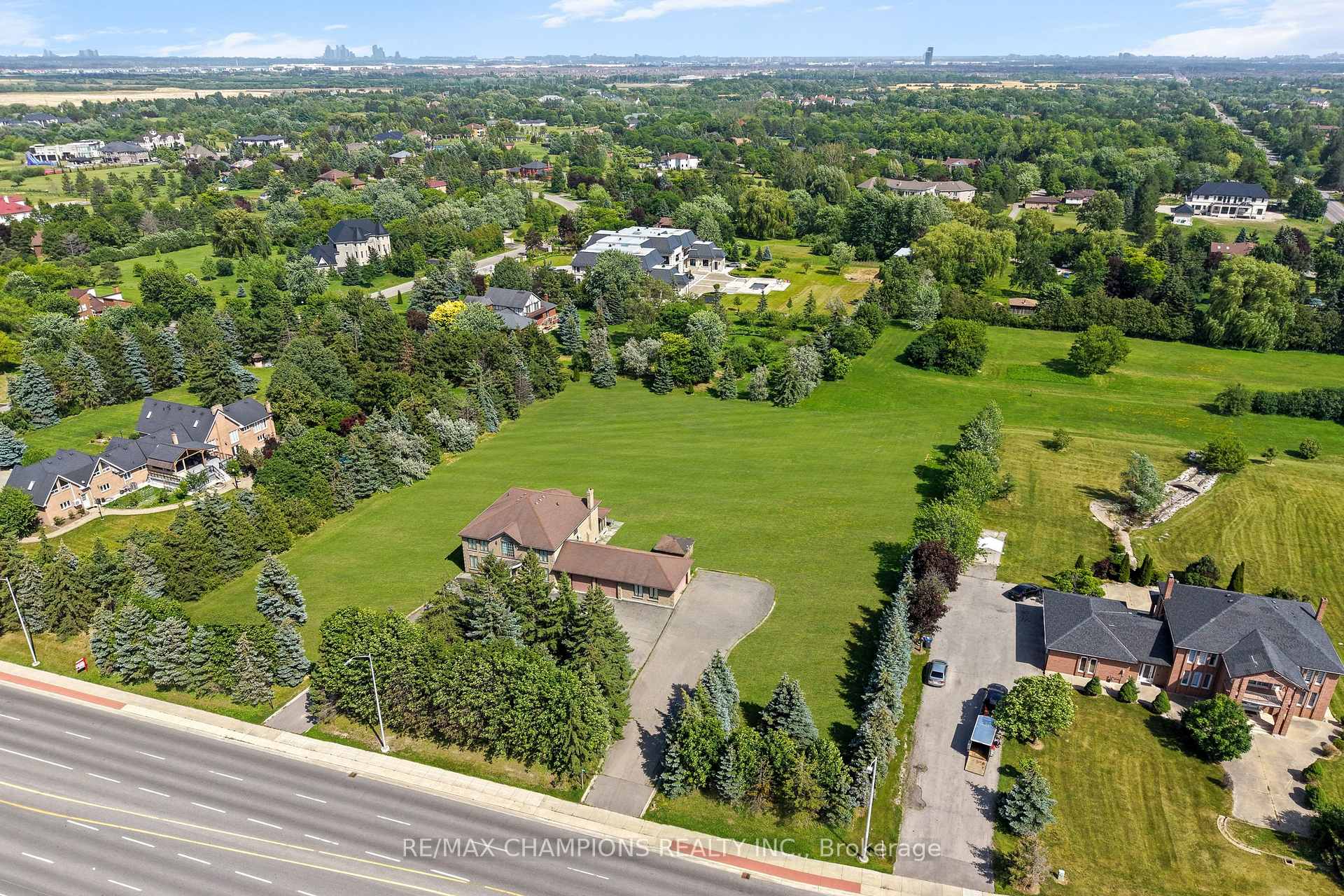 Photo 42 of 4047 Countryside Drive, Brampton, Toronto Gore Rural Estate — HOMEH