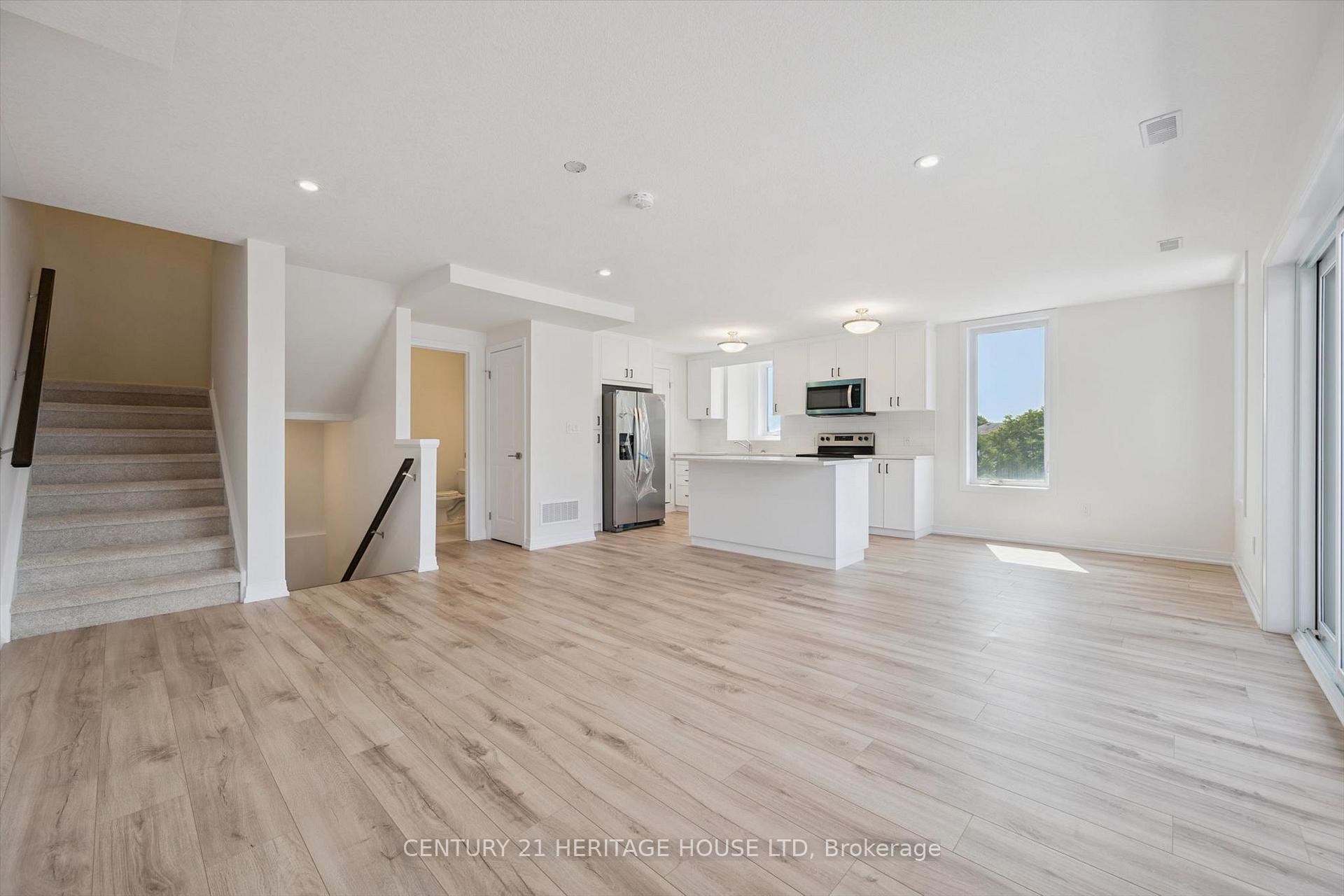 Photo 8 of Unit B047, 525 Erinbrook Drive, Kitchener, Laurentian Hills/Country Hills W — HOMEH