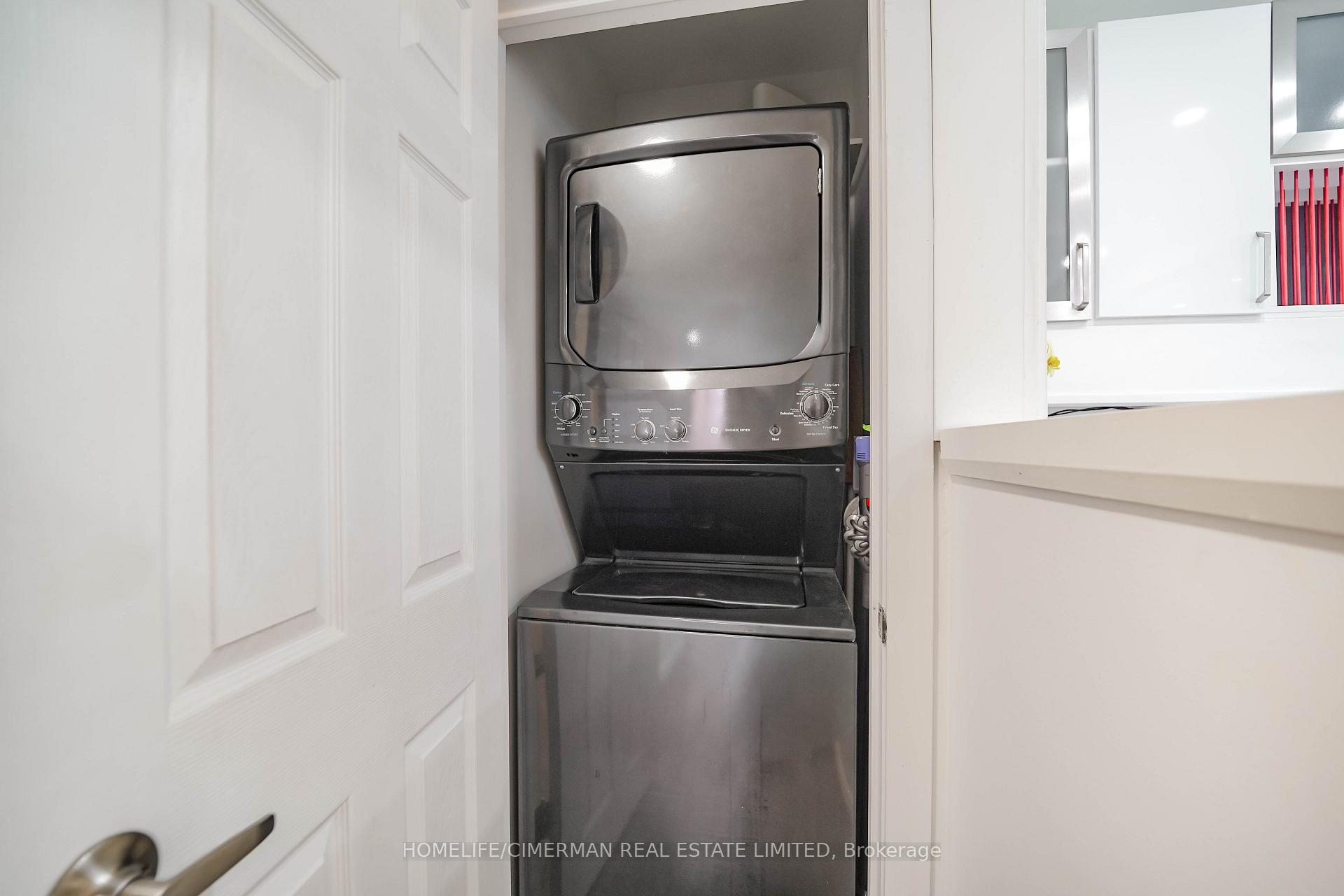 Photo 17 of 20 Lawrence Crescent, Clarington, Bowmanville — HOMEH