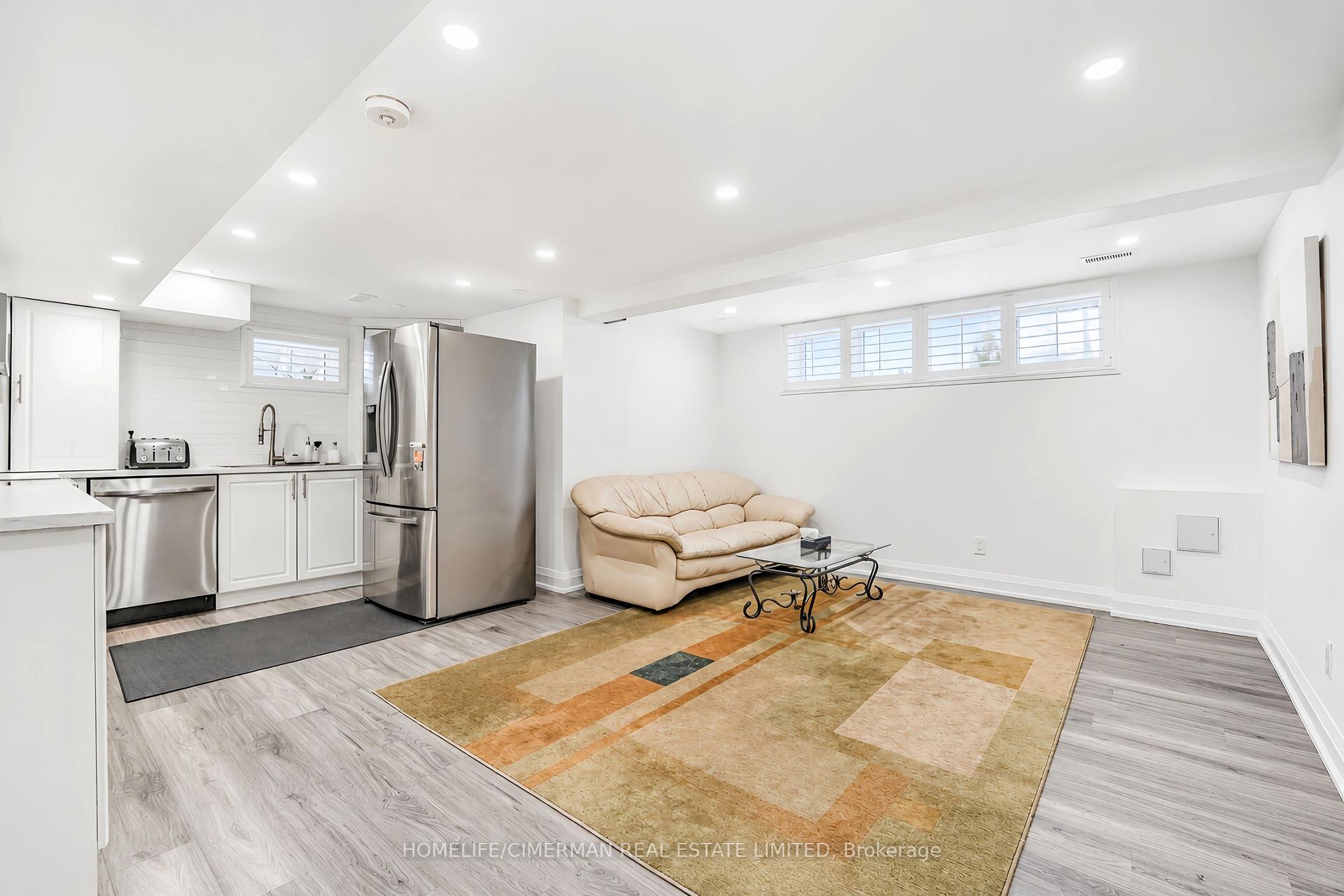 Photo 23 of 20 Lawrence Crescent, Clarington, Bowmanville — HOMEH