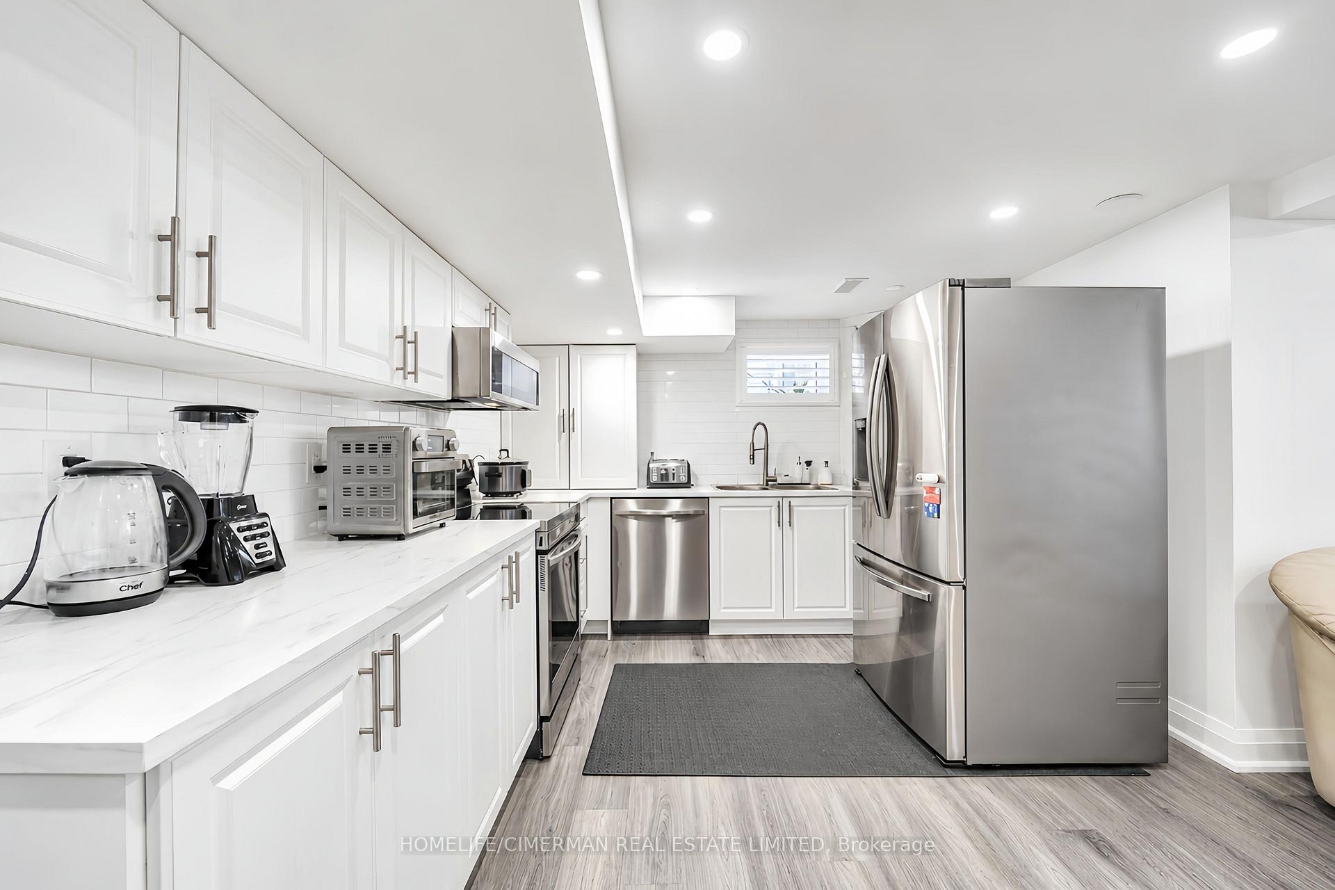 Photo 24 of 20 Lawrence Crescent, Clarington, Bowmanville — HOMEH