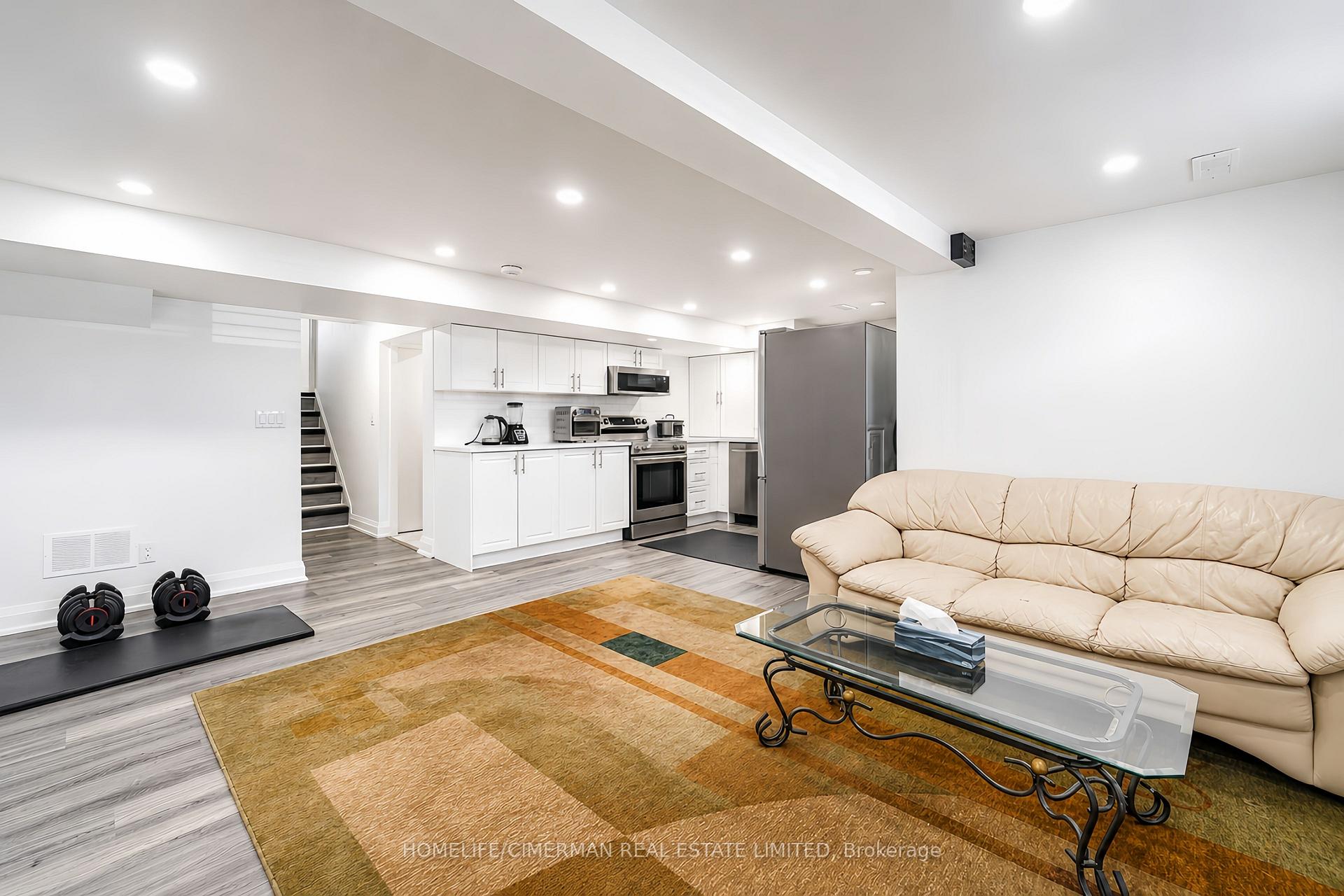 Photo 25 of 20 Lawrence Crescent, Clarington, Bowmanville — HOMEH