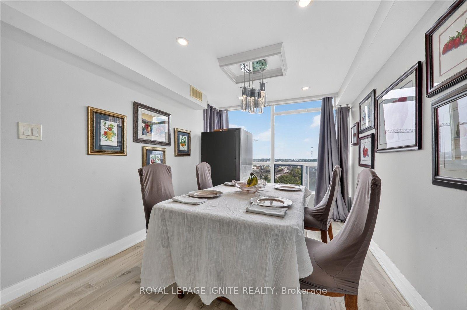 Photo 13 of Unit 809, 4725 Sheppard Avenue E, Scarborough, Agincourt South-Malvern West — HOMEH