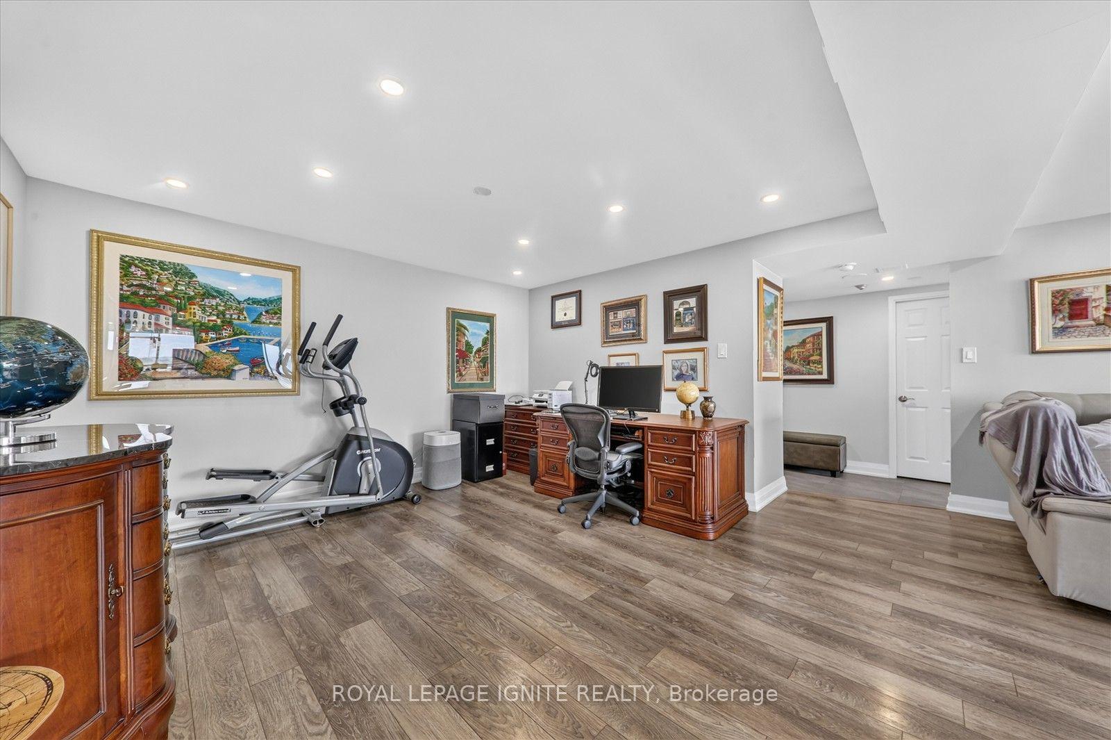 Photo 18 of Unit 809, 4725 Sheppard Avenue E, Scarborough, Agincourt South-Malvern West — HOMEH