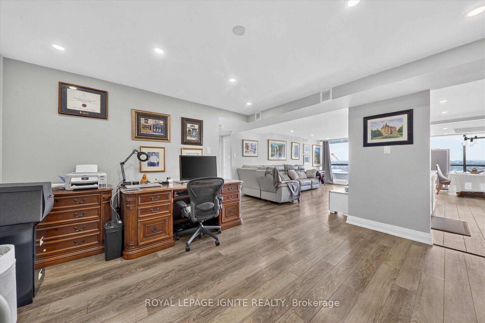 Photo 19 of Unit 809, 4725 Sheppard Avenue E, Scarborough, Agincourt South-Malvern West — HOMEH