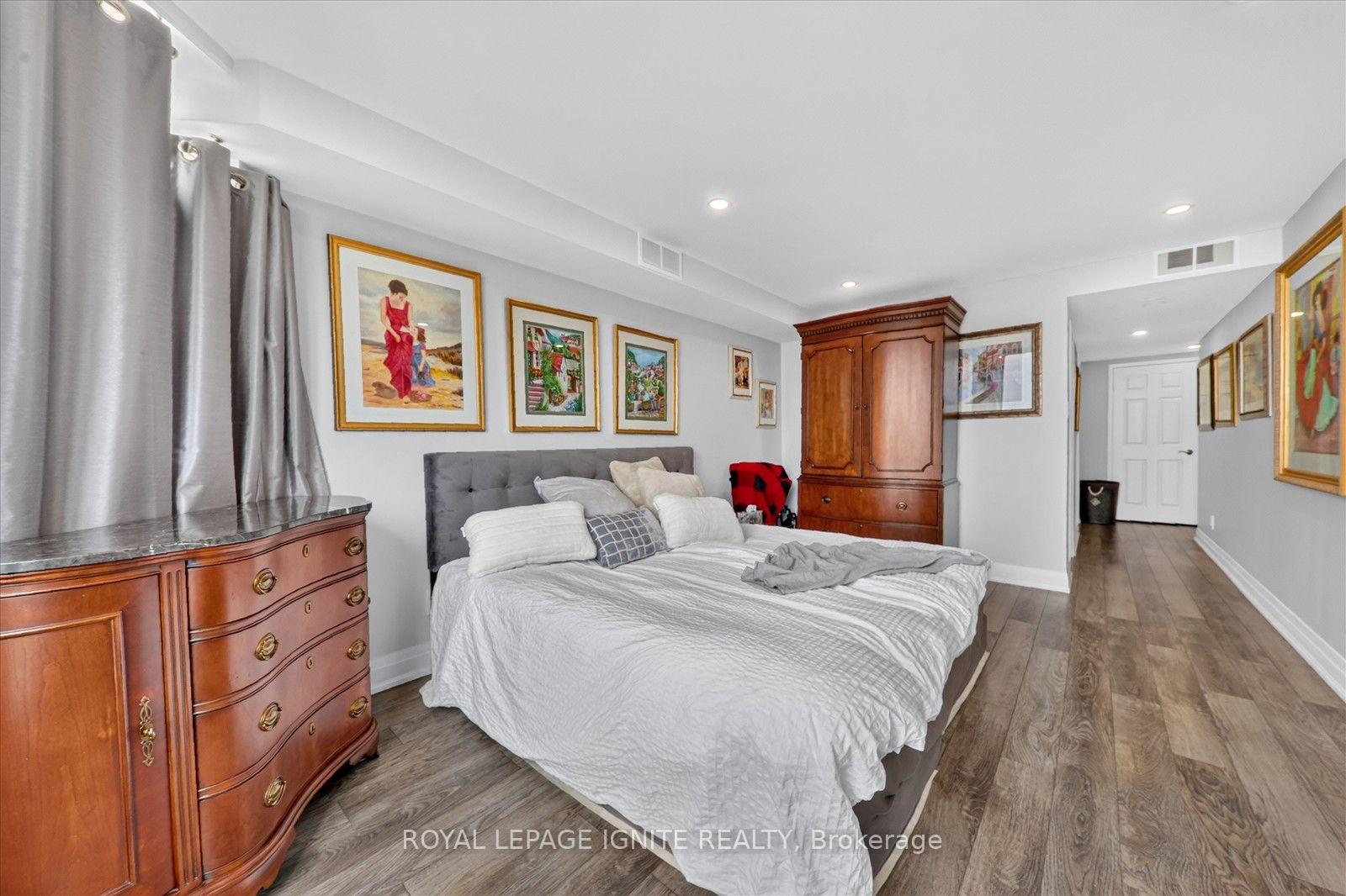 Photo 24 of Unit 809, 4725 Sheppard Avenue E, Scarborough, Agincourt South-Malvern West — HOMEH