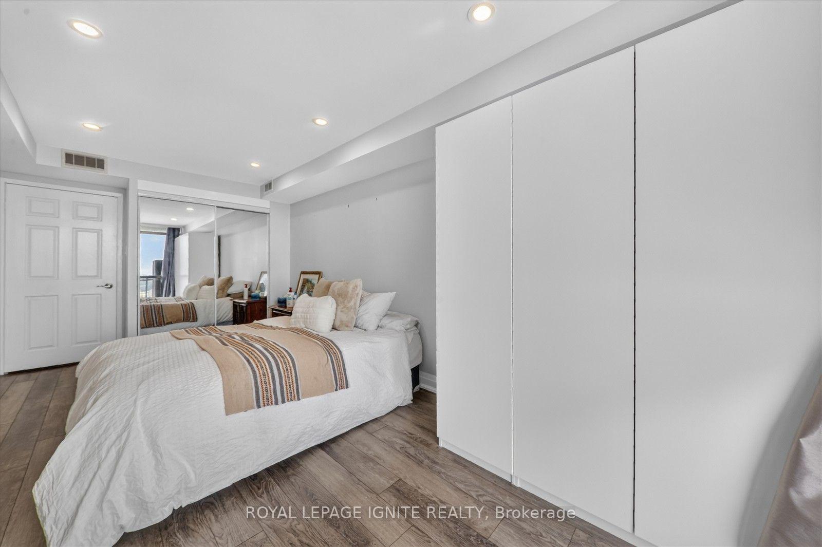 Photo 29 of Unit 809, 4725 Sheppard Avenue E, Scarborough, Agincourt South-Malvern West — HOMEH