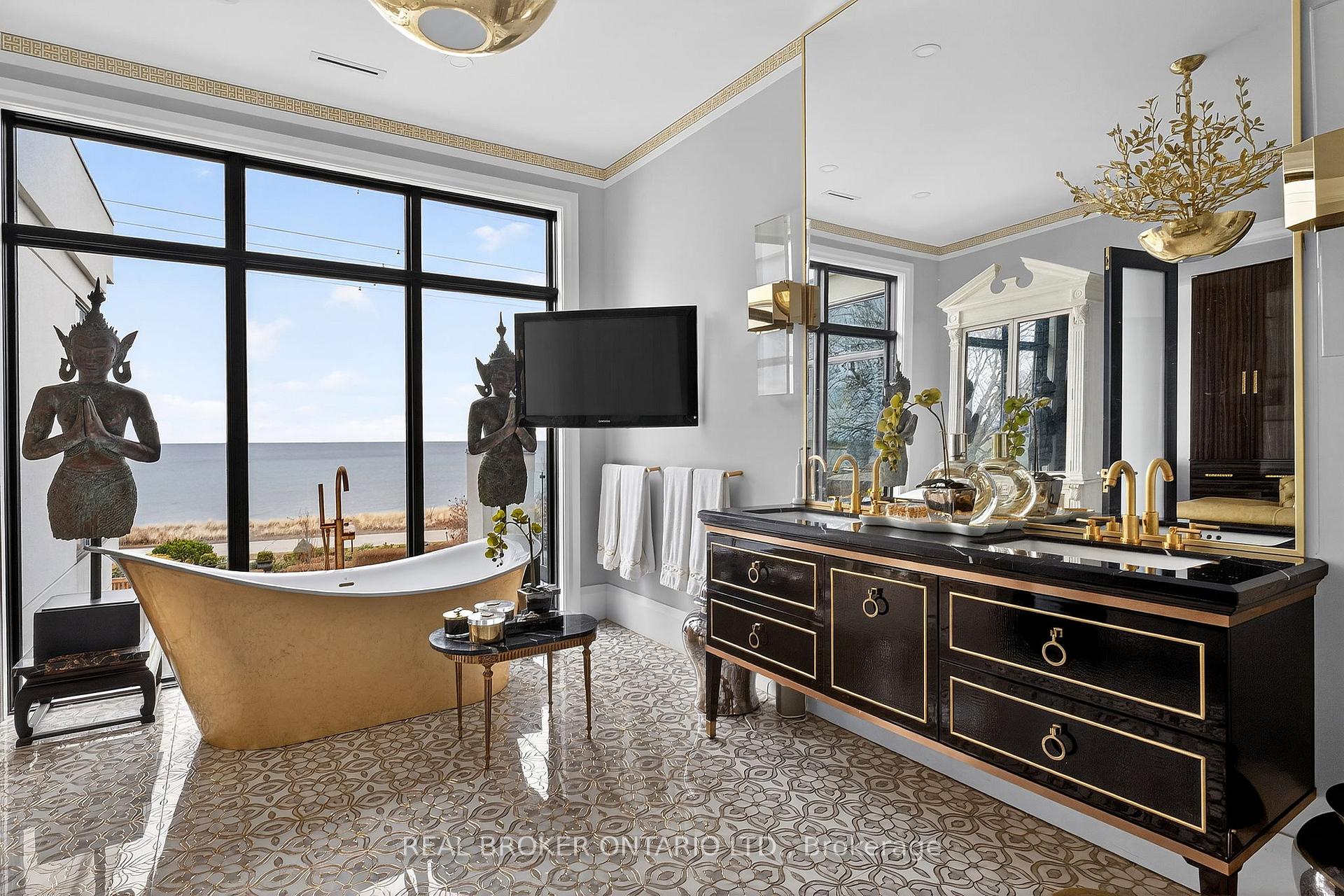 Photo 23 of 711 Beach Boulevard, Hamilton, Hamilton Beach — HOMEH
