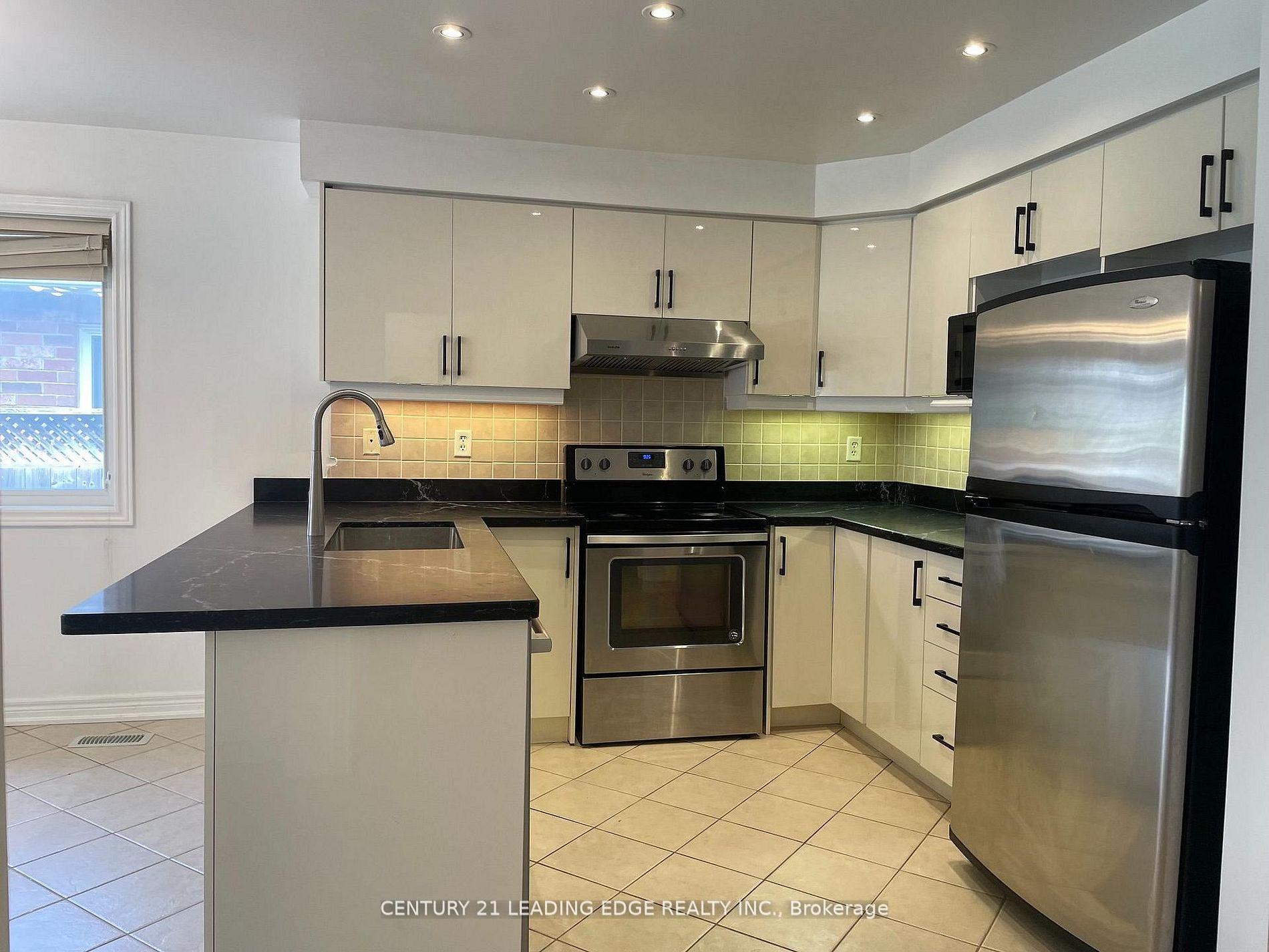 Photo 5 of 29 Pardon Ave, Whitby, Williamsburg — HOMEH
